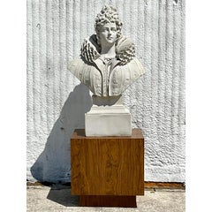 Monumental busto de escayola de época de Marie Antoinette