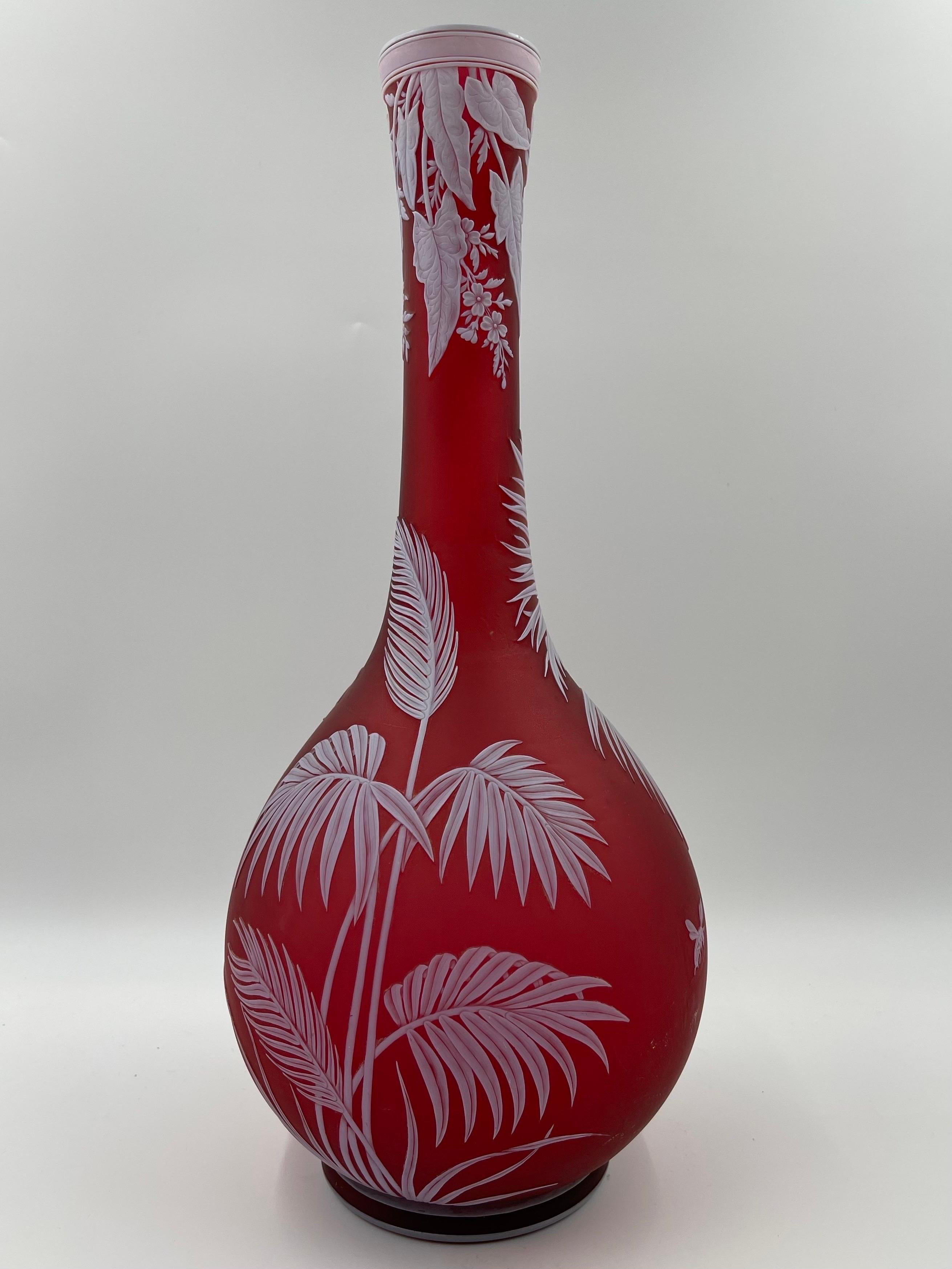 Monumental red carved Webb Cameo vase. Circa 1900
Decorated with ferns and bees 
A very impressive piece of Art glass 