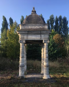 Pozzo monumentale in stile Luigi XIV, XX secolo
