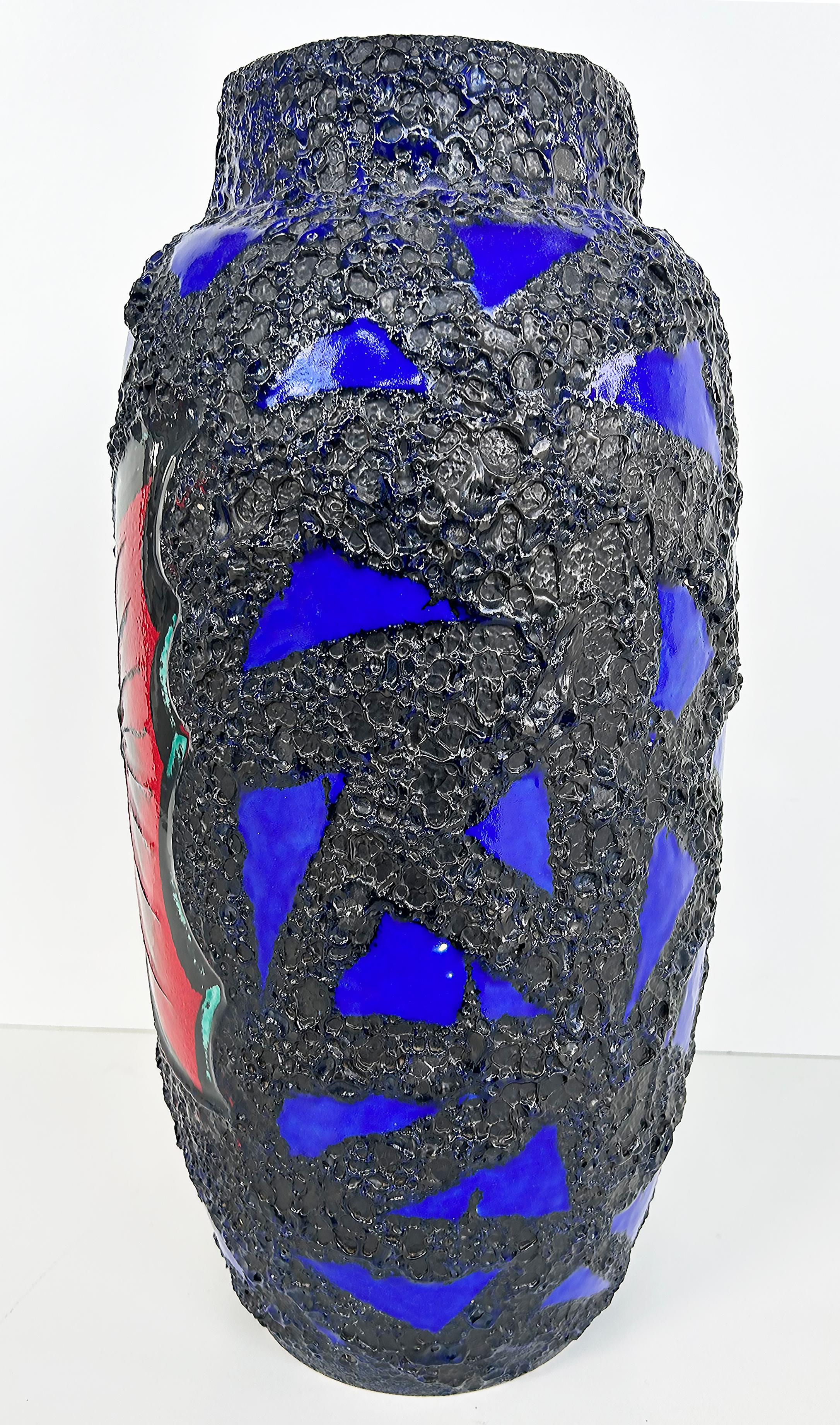 Monumentale westdeutsche Lavaglasur-Fischvasen aus Keramik mit Lavaglasur, farbenfrohes Paar im Angebot 3