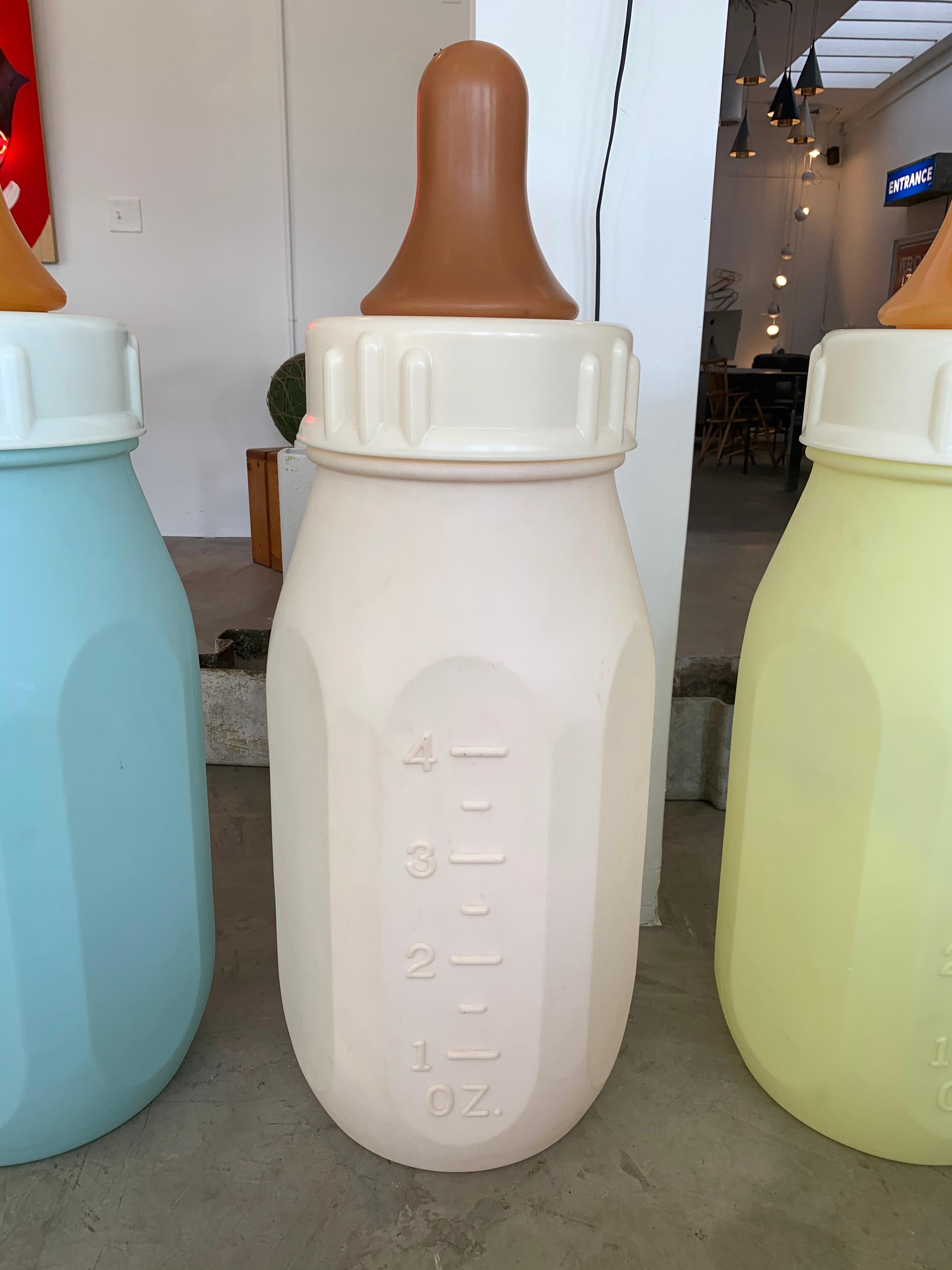 American Monumental White Baby Bottle