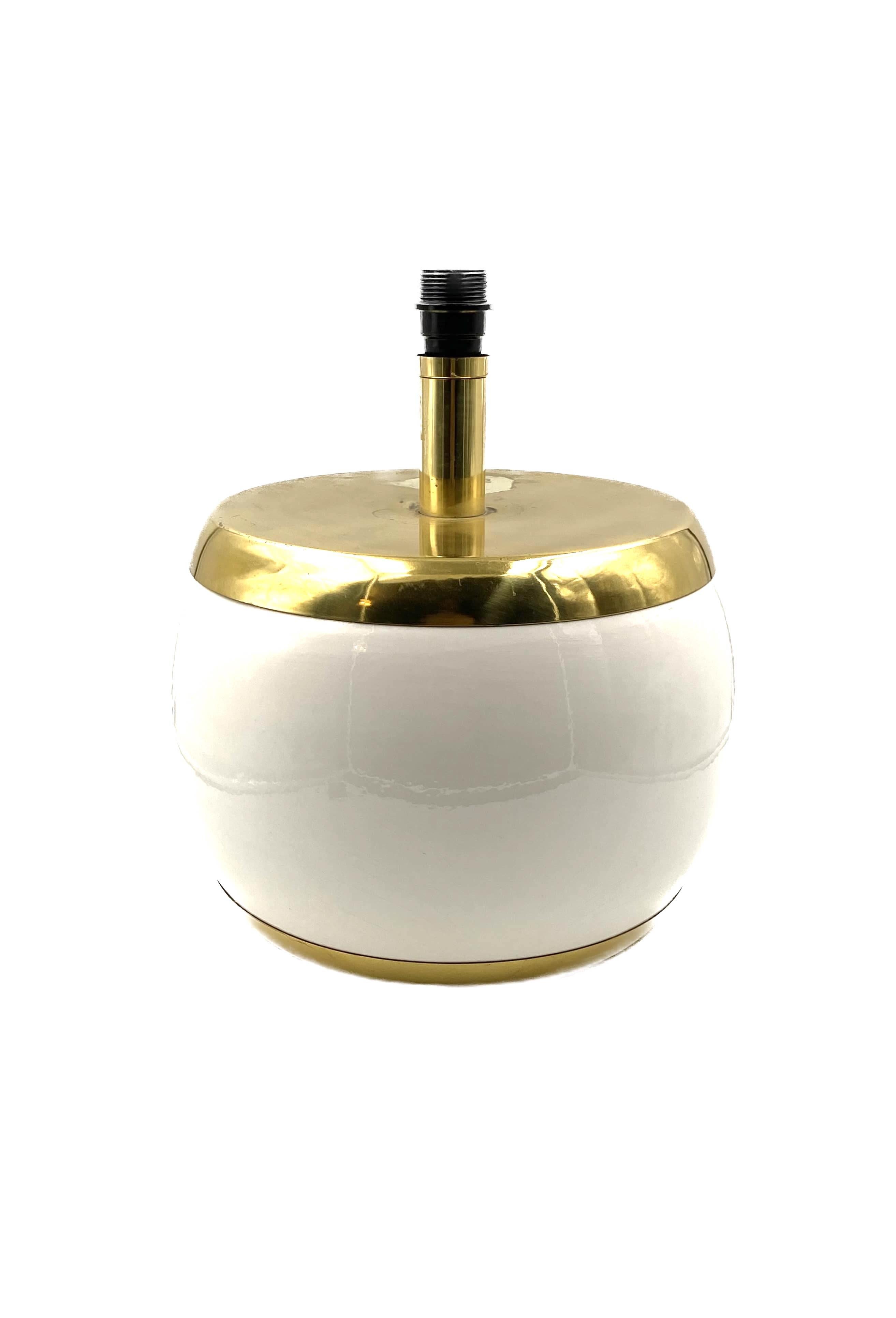 Monumental white ceramic and brass lamp base, Italy 1970s For Sale 1