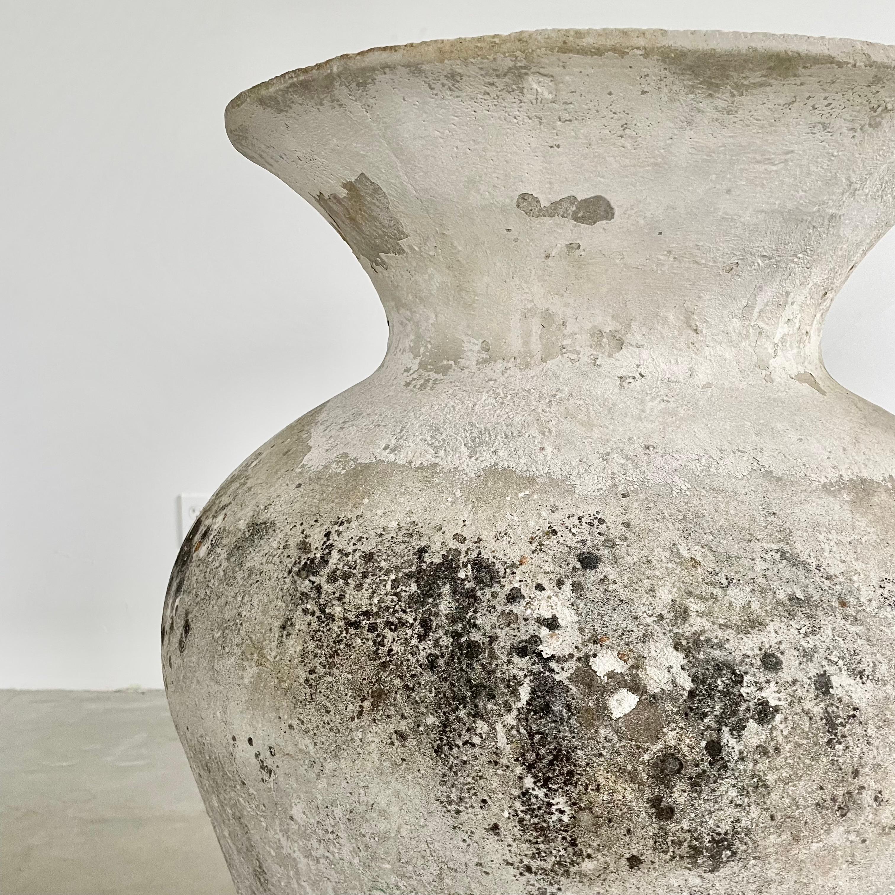 Jarrón monumental de hormigón Willy Guhl, años 60 Suiza Cemento en venta
