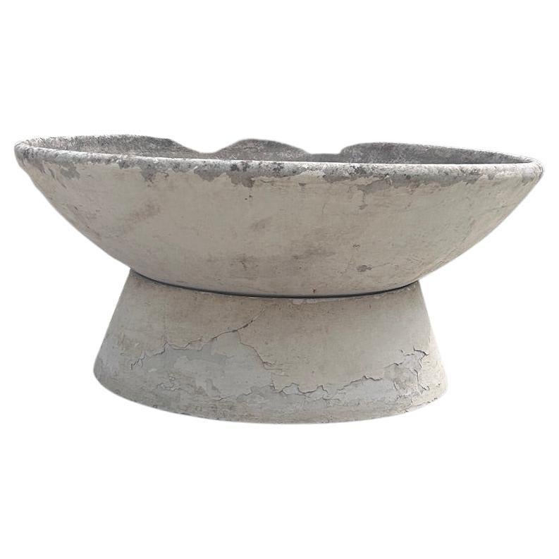 Monumentaler Willy Guhl-Eternit-Sockel-Schalen-Pflanzkübel im Angebot
