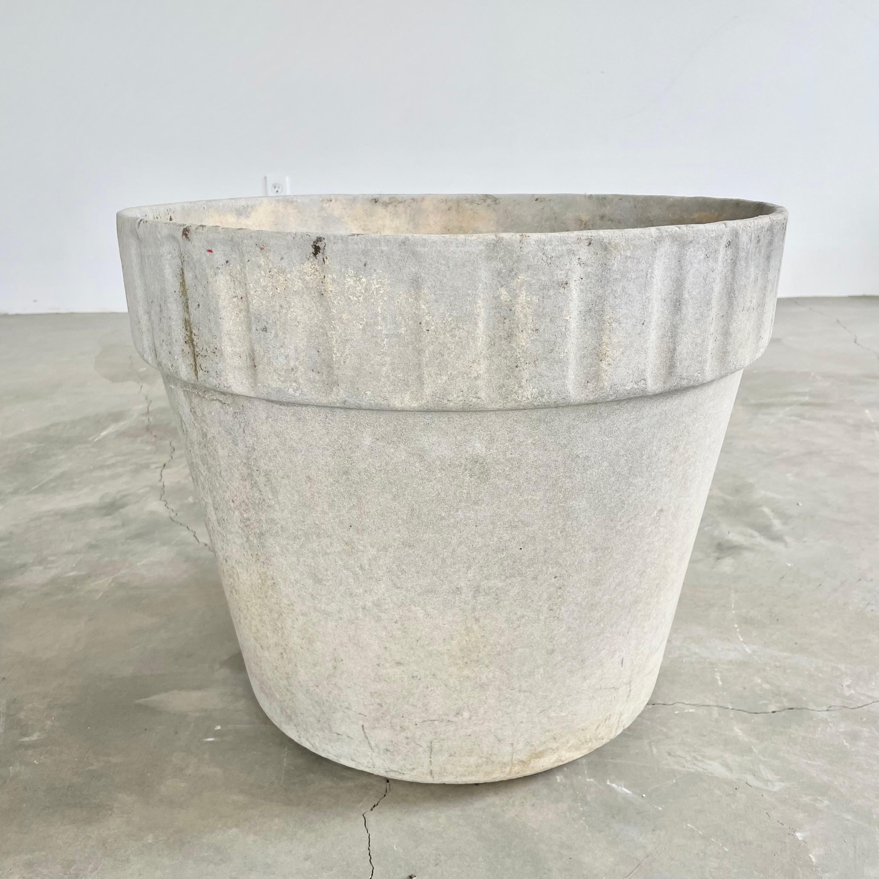 Concrete Monumental Willy Guhl Flower Pot, 1970s, Switzerland For Sale