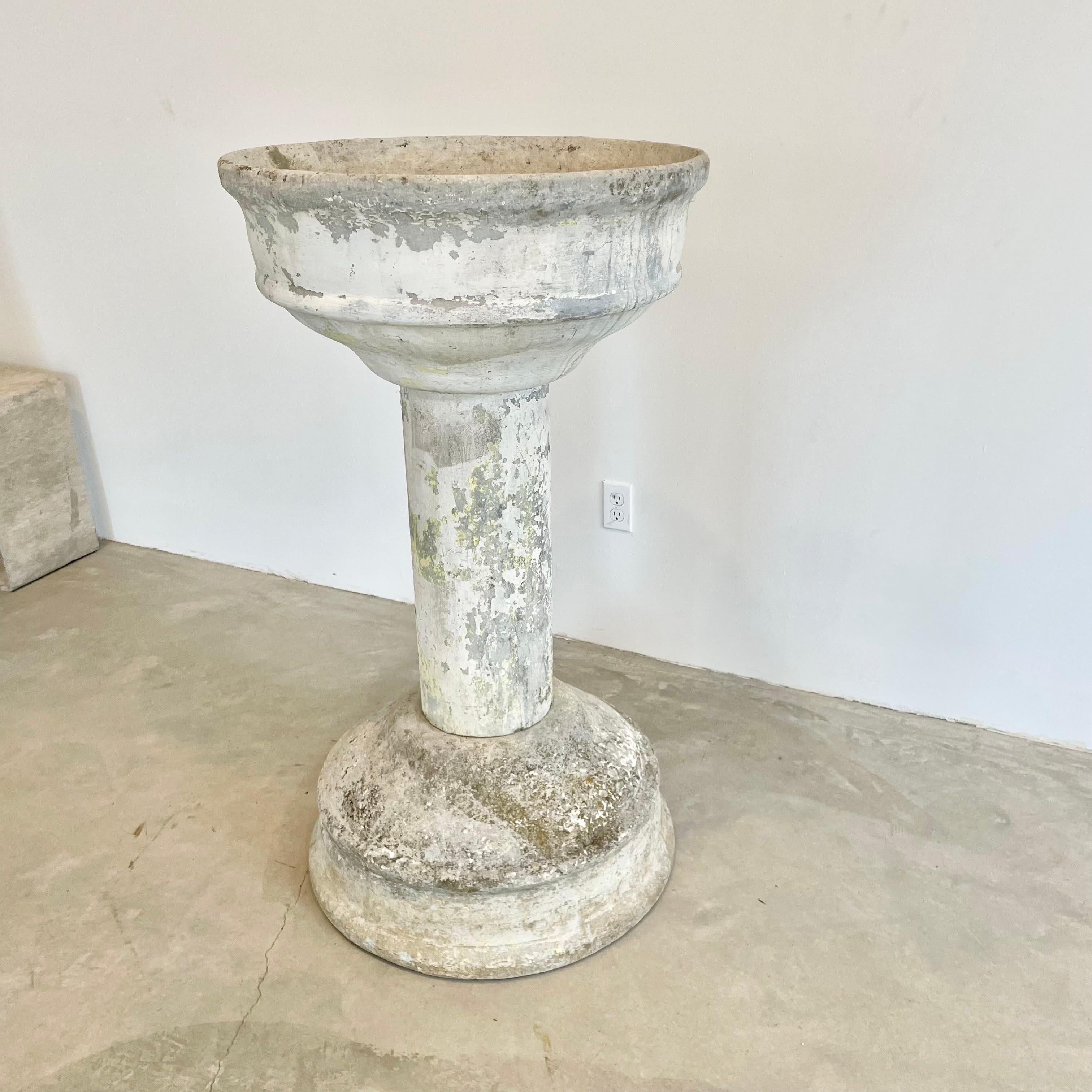 Monumental Willy Guhl Fountain In Good Condition For Sale In Los Angeles, CA
