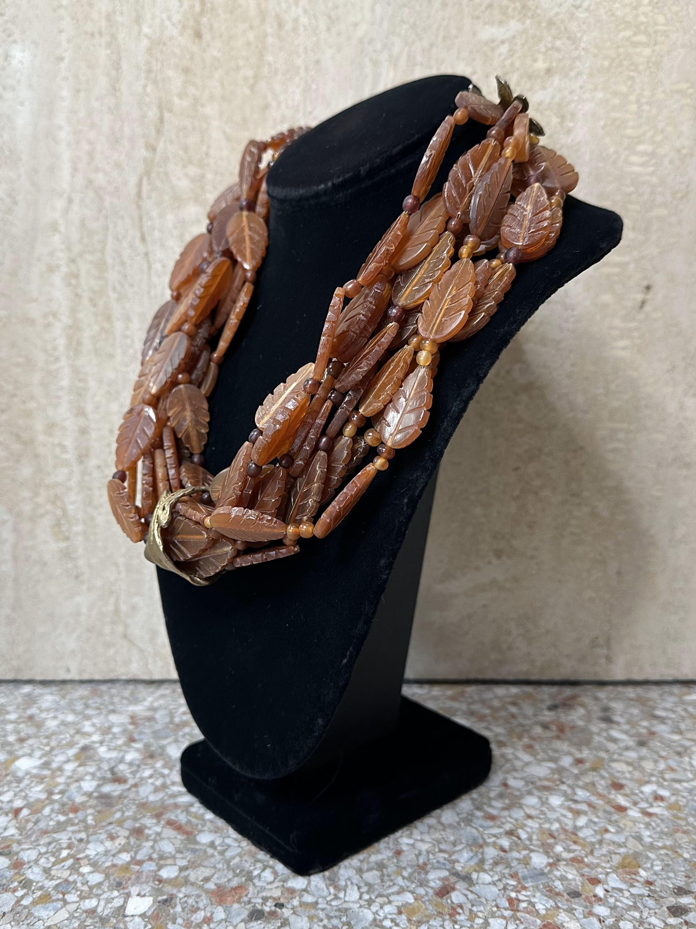 Regency Monumentale collana di foglie YSL in vendita