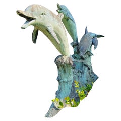 Monumentaler Gartenbrunnen mit 4 Bronze-Delphinen. 20. Jahrhundert