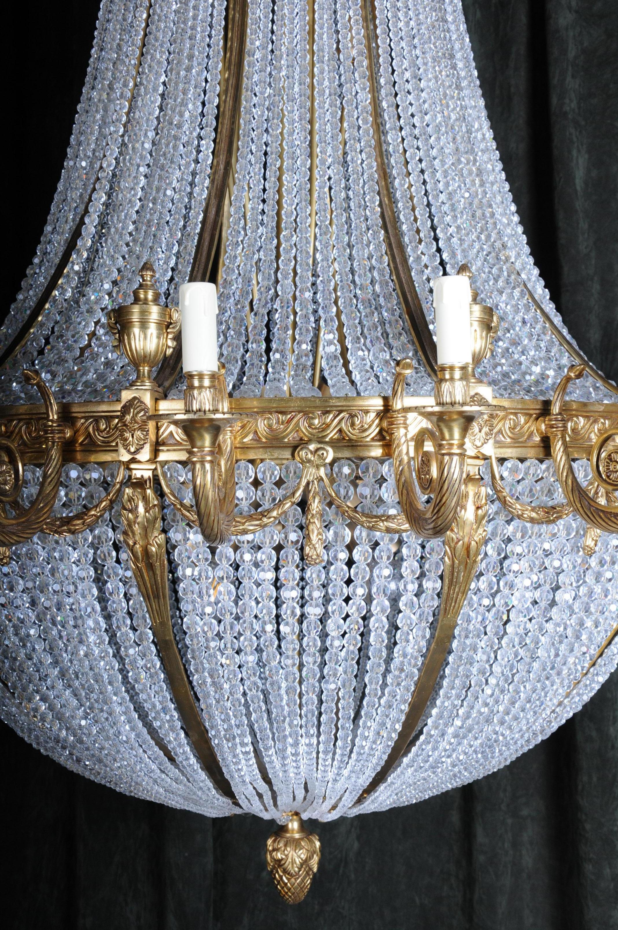 Gilt Monumental, noble ceiling chandelier in the Louis-Seize style For Sale