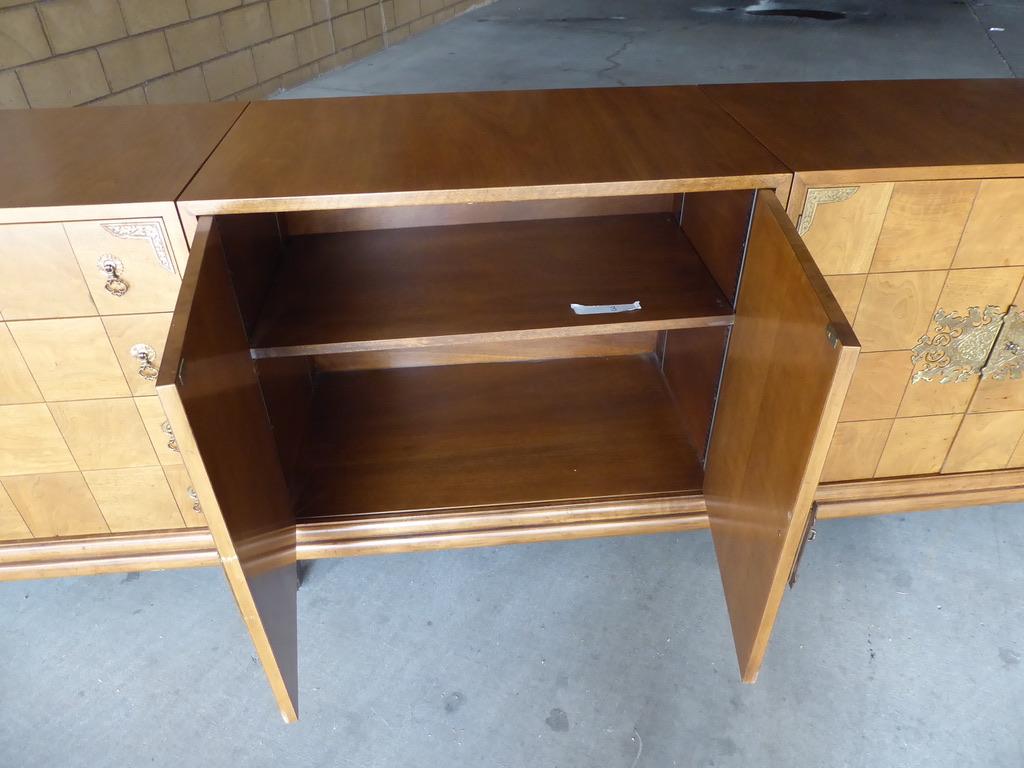 Monumentally Scaled Midcentury Credenza Designed by Renzo Rutili, circa 1960 For Sale 10