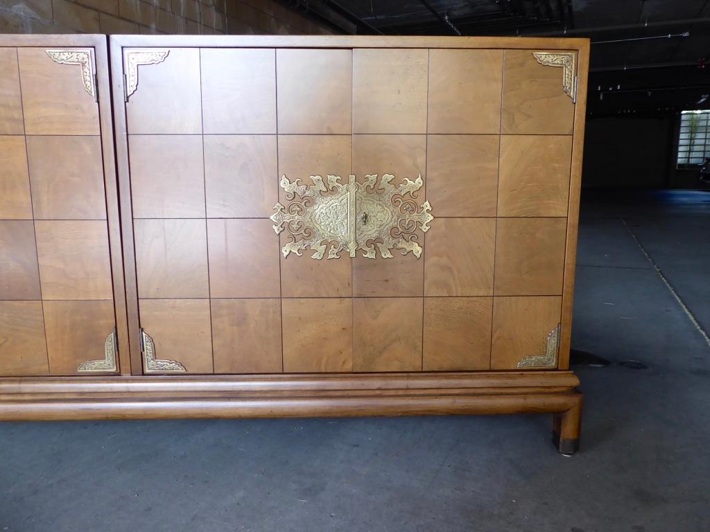Monumentally Scaled Midcentury Credenza Designed by Renzo Rutili, circa 1960 For Sale 1