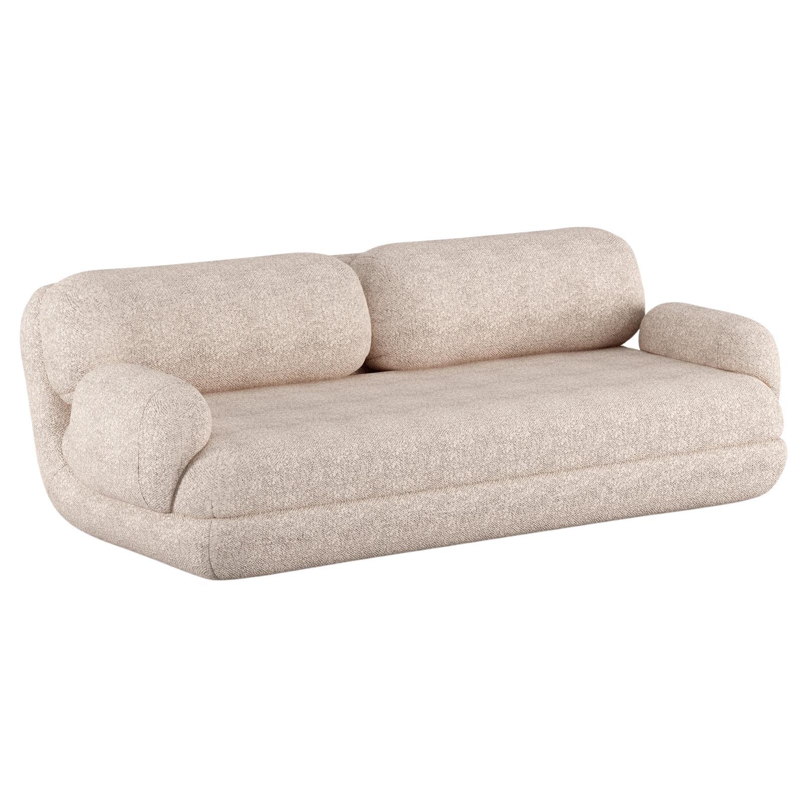 Mood Couch Bouclê latte par Mambo Unlimited Ideas