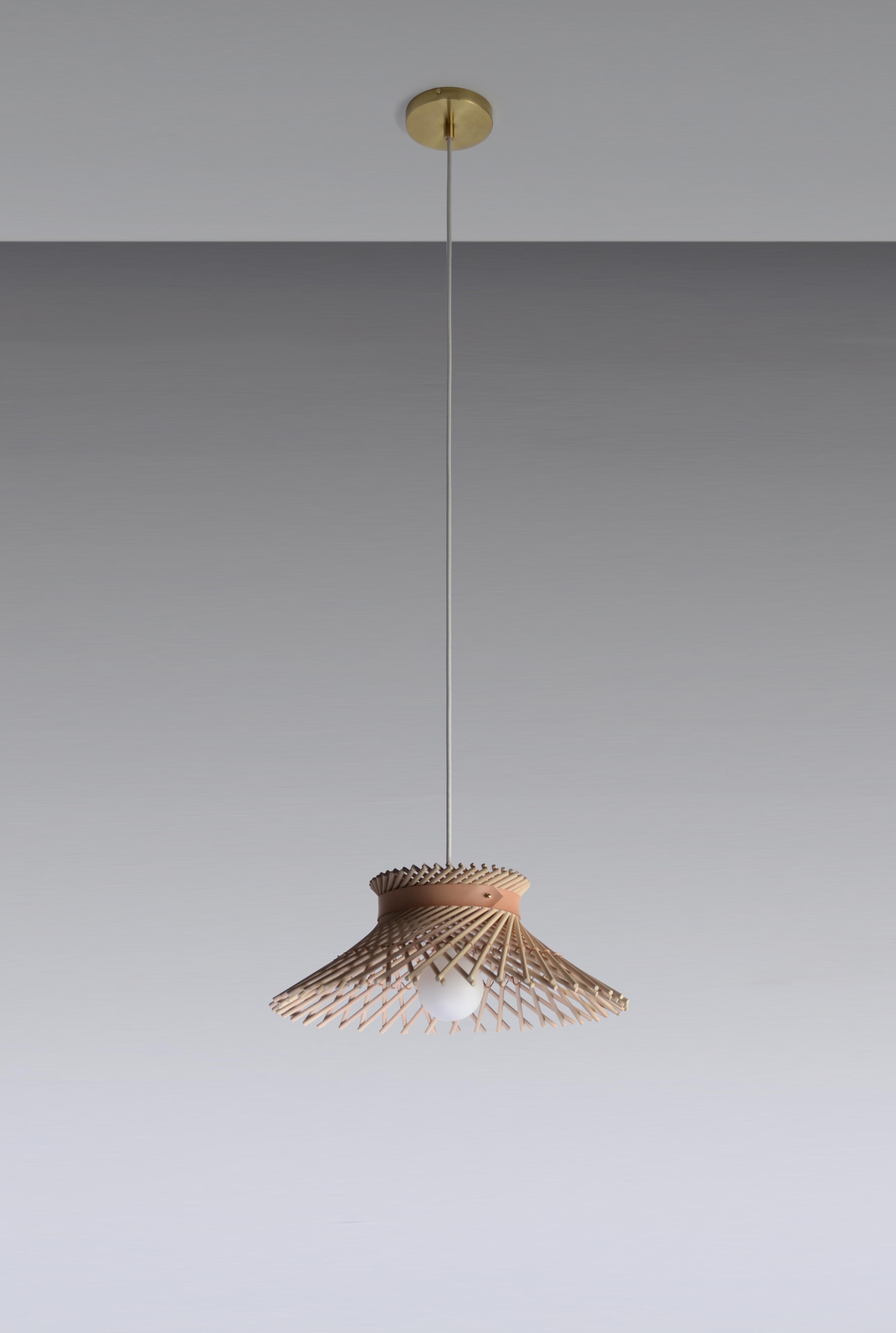 Mooda Bleached Maple pendant 6 by Indo Made
Dimensions: Ø 41.9 x H 17.8 cm (Suspension height is made to specification)
Materials: Bleached Maple, Mugla White Marble

All our lamps can be wired according to each country. If sold to the USA it