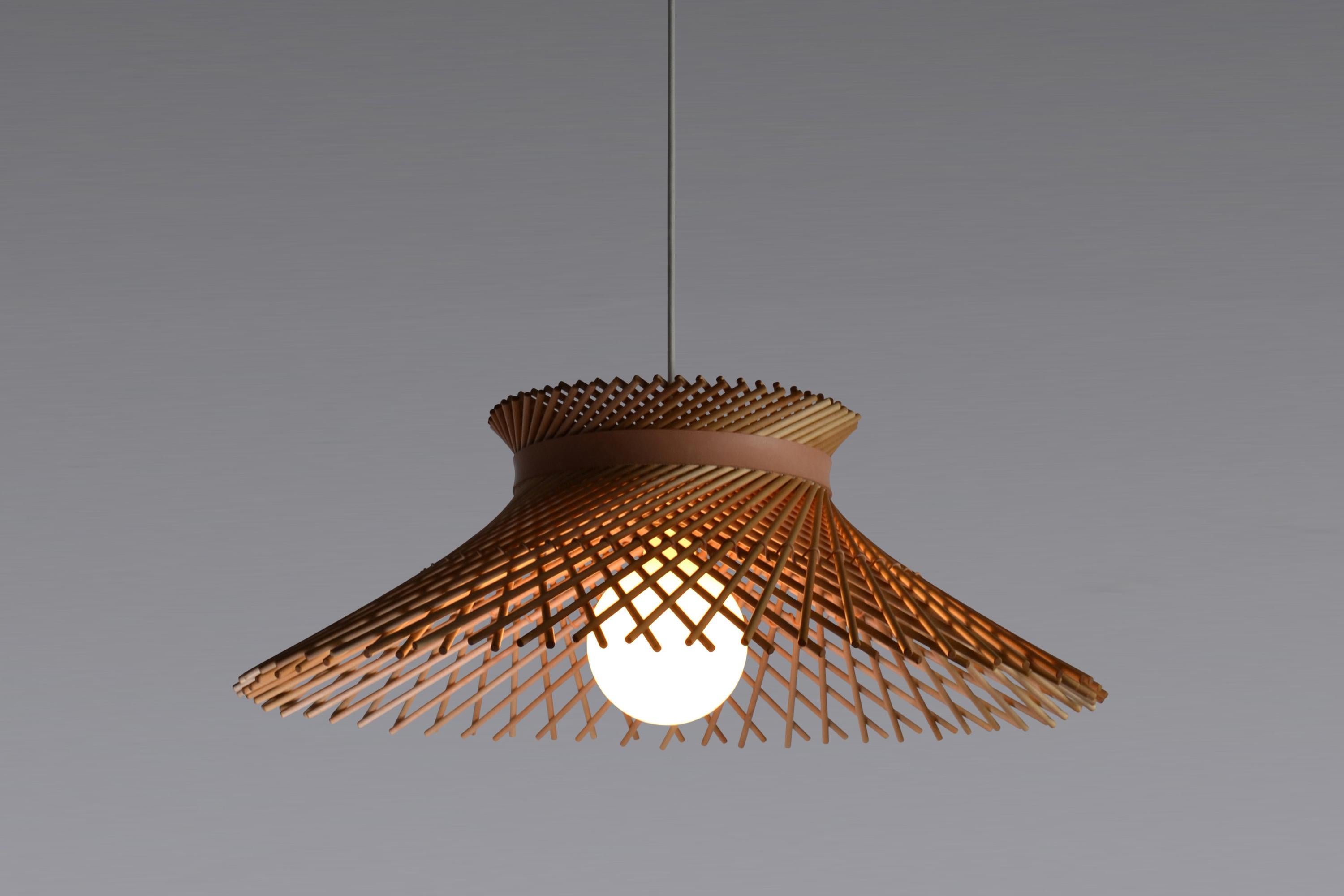 The Mooda Pendants celebrate the form of the Mooda as a whole and transport it directly from the floor to the ceiling. Illuminated from within and creating a moody yet light-hearted atmosphere, the Mooda pendants have an exceptional presence in the