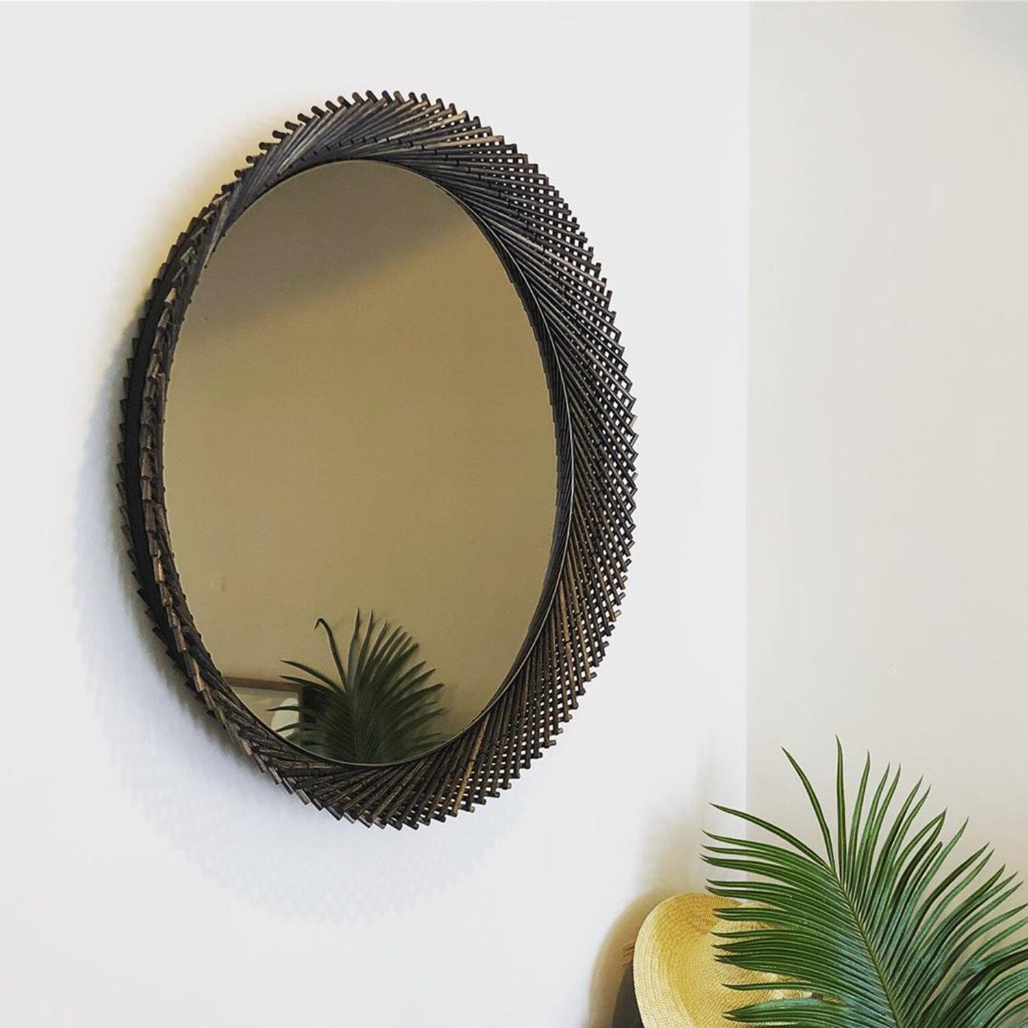 Cuir Miroir rond Mooda en bois d'érable blanchi 18, miroir transparent par INDO- en vente