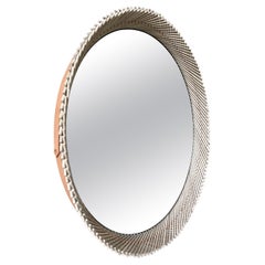 Miroir rond Mooda 30 en bois de chêne blanchi, miroir transparent avec points en cuir par INDO-