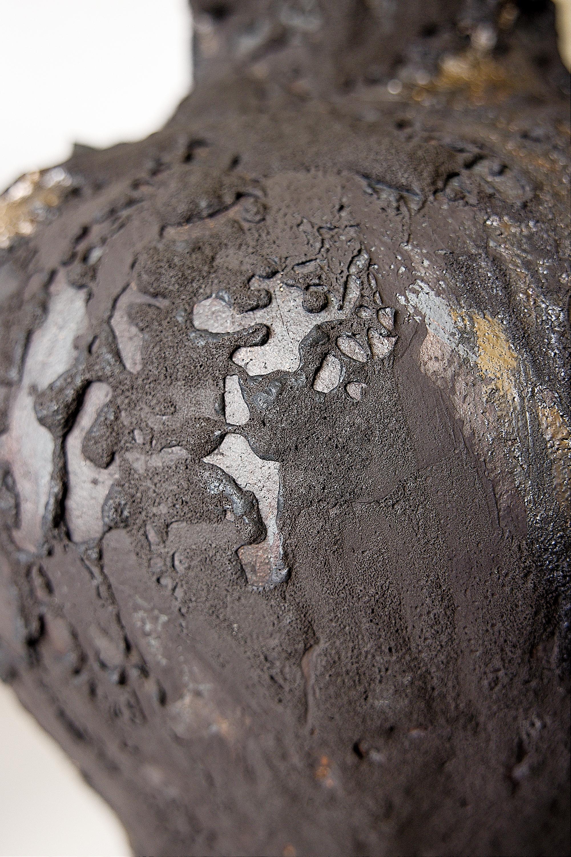 Ceramica Nero umido  Alto  Vaso Free Form A Hand Made 19