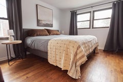 Mool Handloom King Size Bedpsread Coverlet Black & White, in Organic Cotton