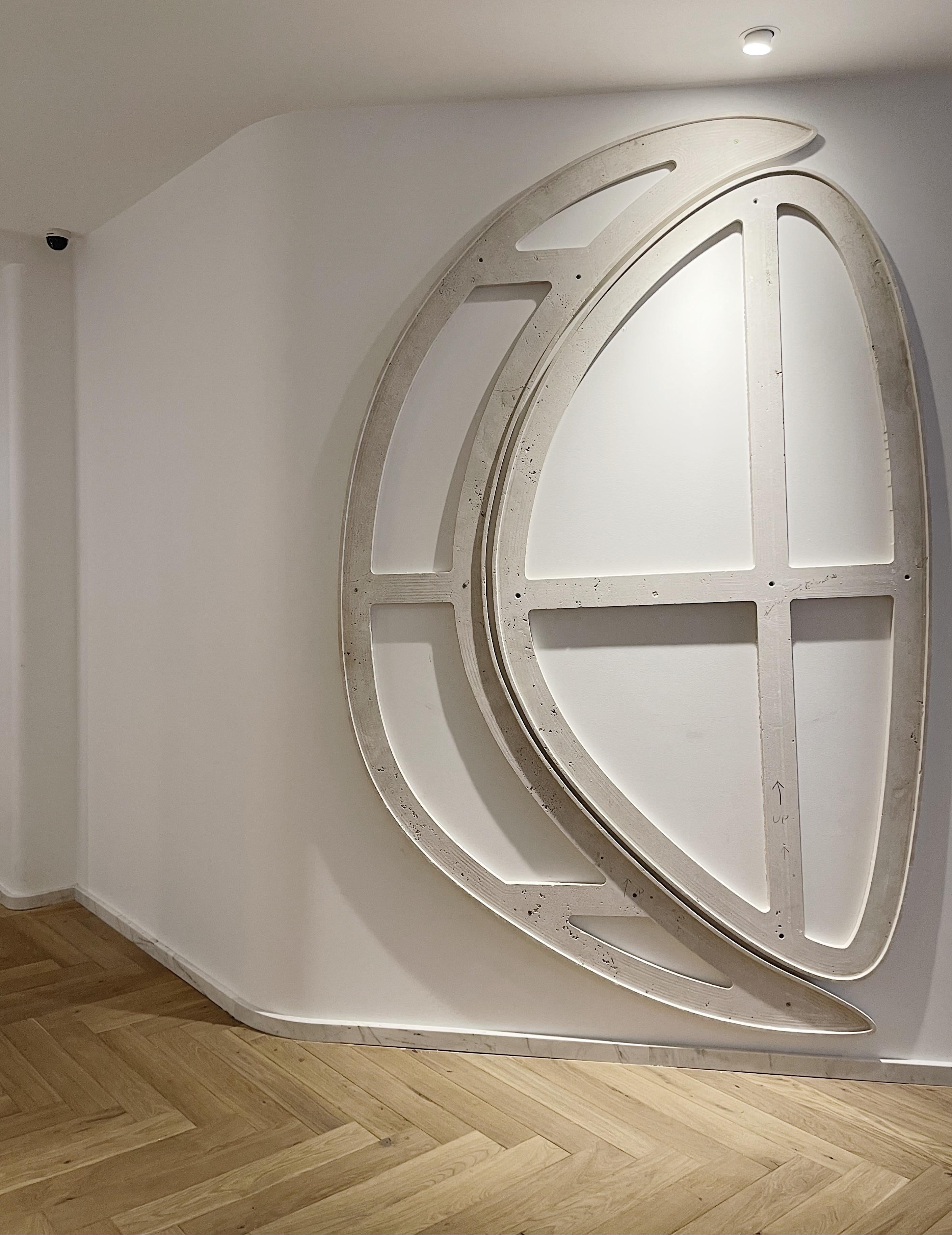 Miroir Moon & Back par L'Atelier Arman Safavi Neuf - En vente à New York, NY, NY