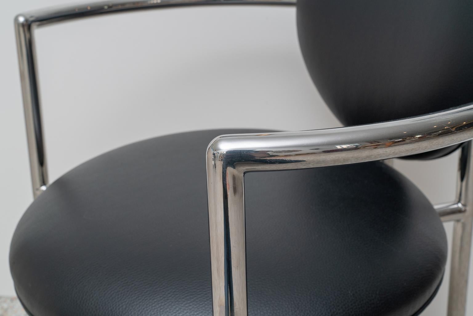  Black Leather and Chrome Arm Chair In Good Condition In West Palm Beach, FL