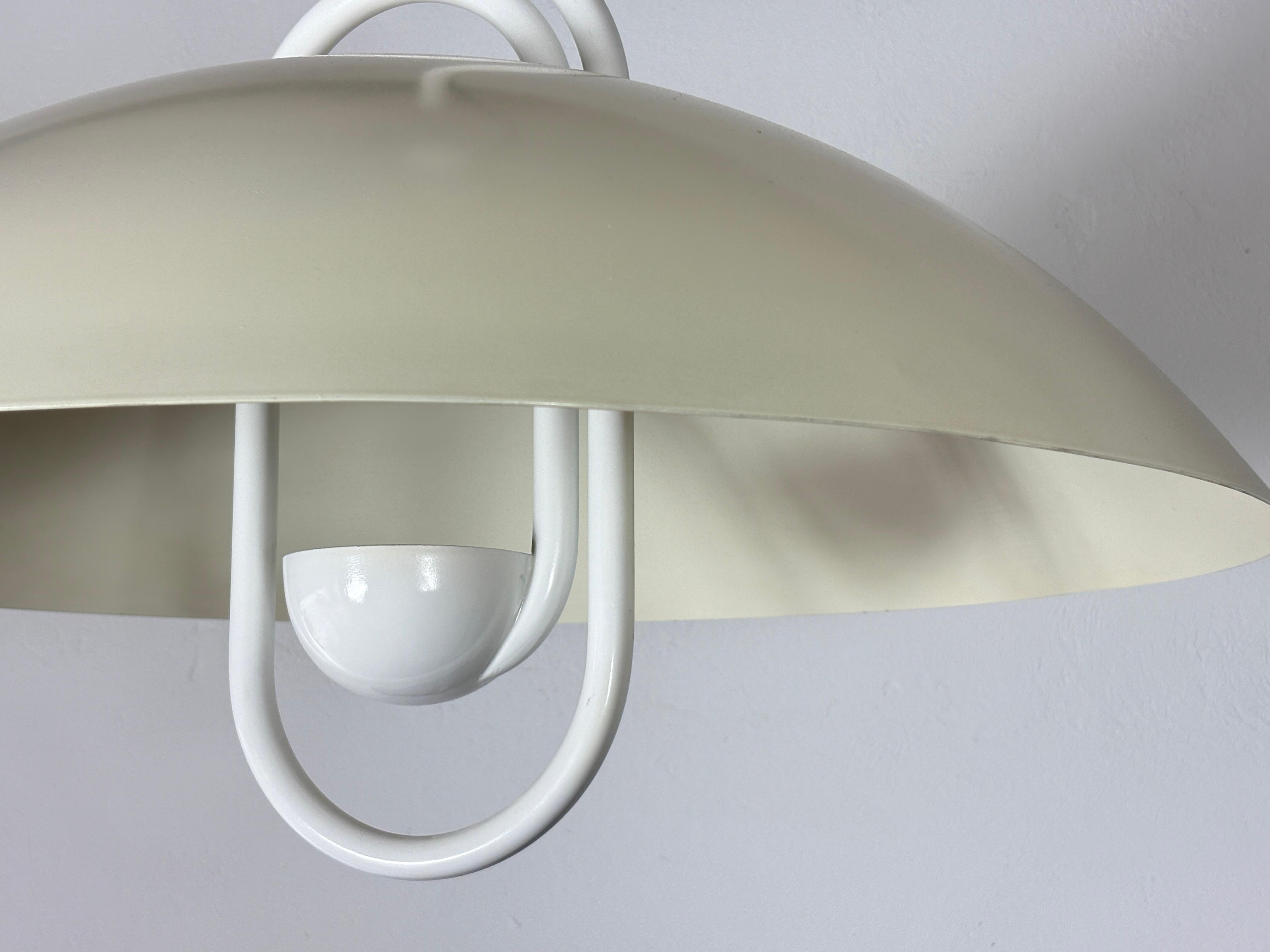 Moon Dome counterweight lamp designed by Vico Magistretti for Elio Martinelli For Sale 3
