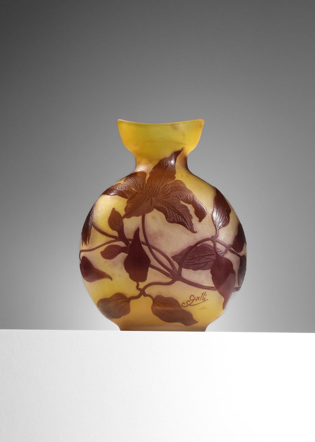 Vaso in vetro Moon di Emile Gallé con disegno di clematide inciso all'acido anni '40 in vendita 5