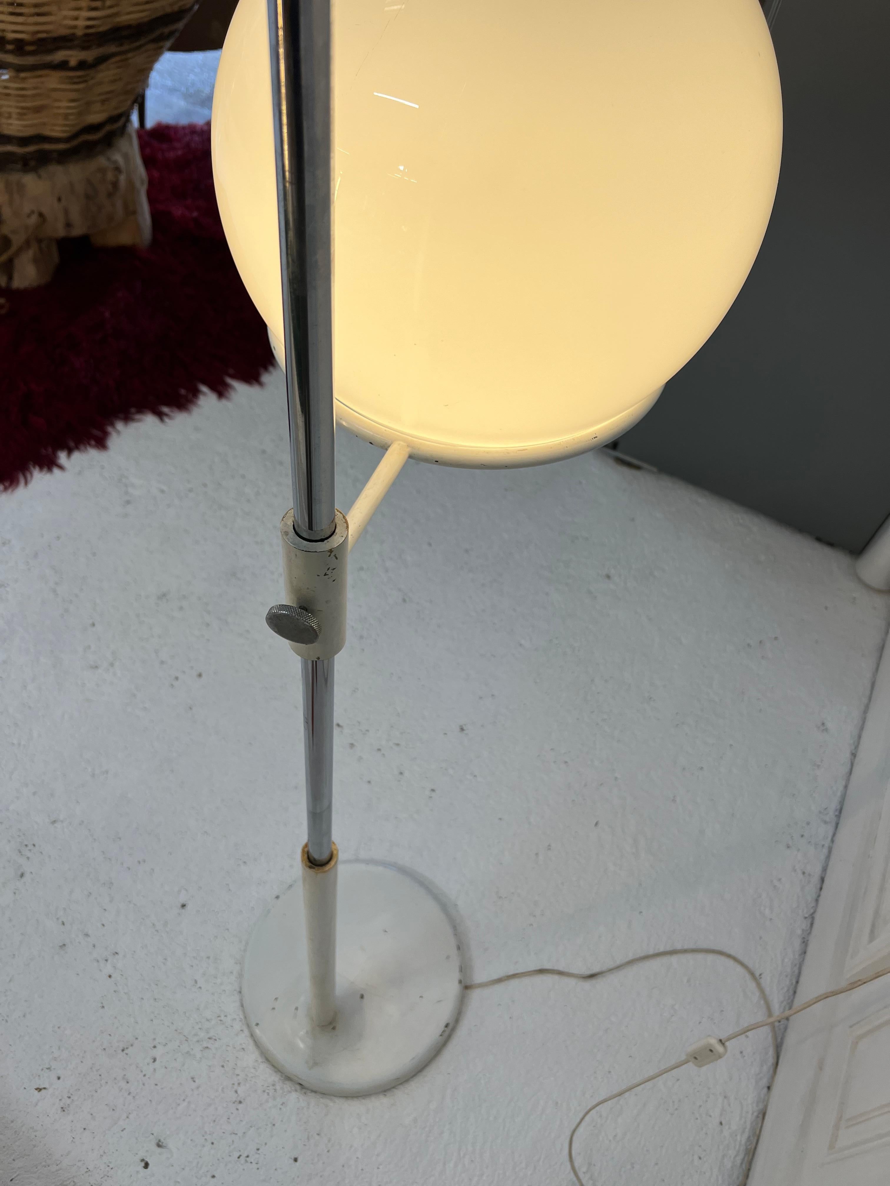 Moon Guzzini Floor Lamp, 1950s For Sale 1