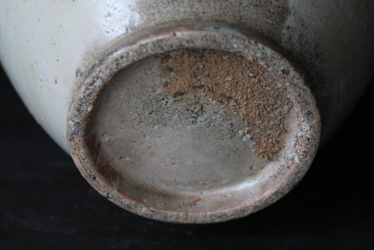 Moon Jar / Korean Antique vase / Joseon Dynasty / 18th Century For Sale 9