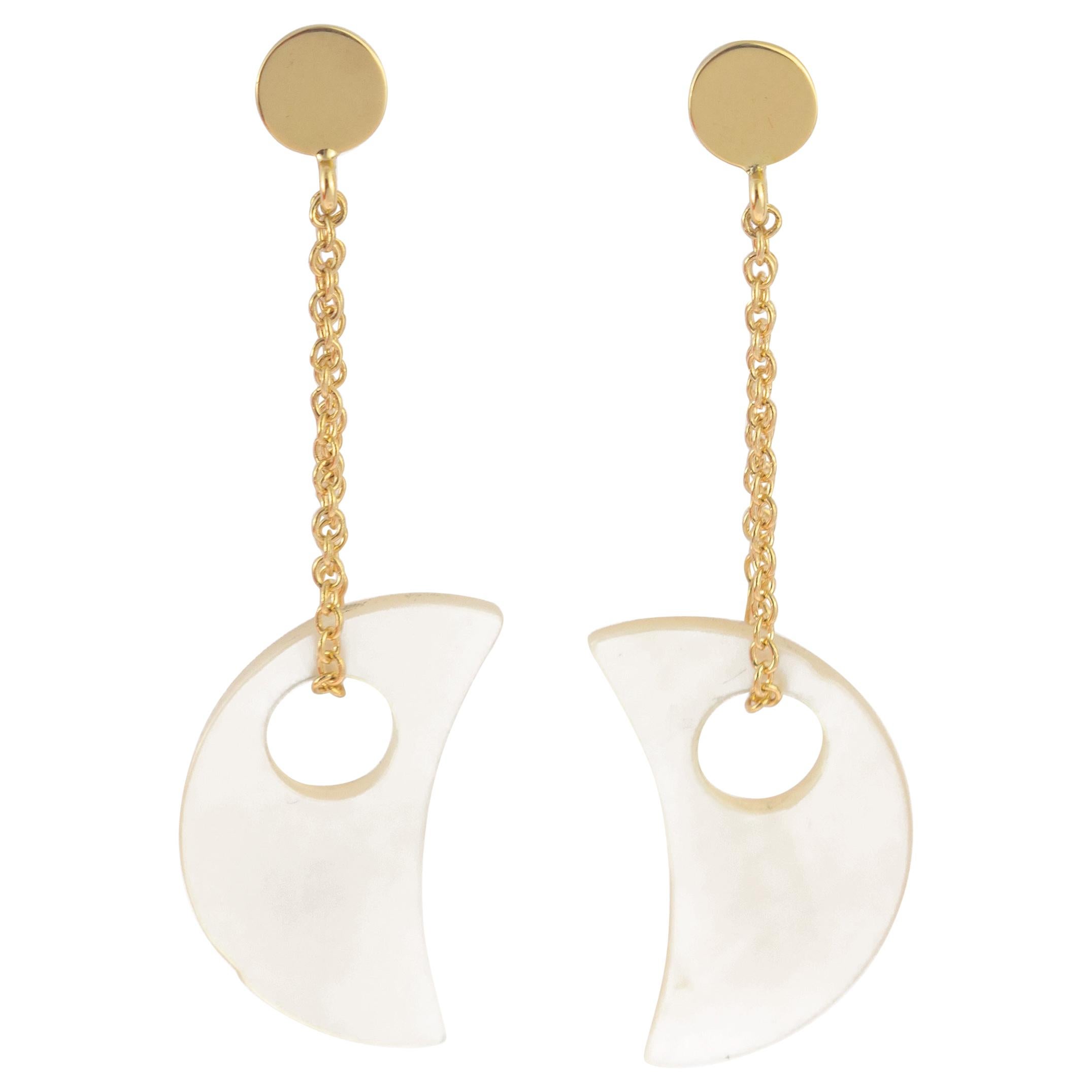 Moon Mother of Pearl Carved 18 Karat Gold Chain Cocktail Chic Dangle Earrings For Sale