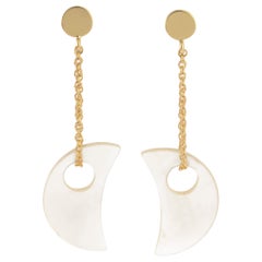 Moon Mother of Pearl Carved 18 Karat Gold Chain Cocktail Chic Dangle Earrings