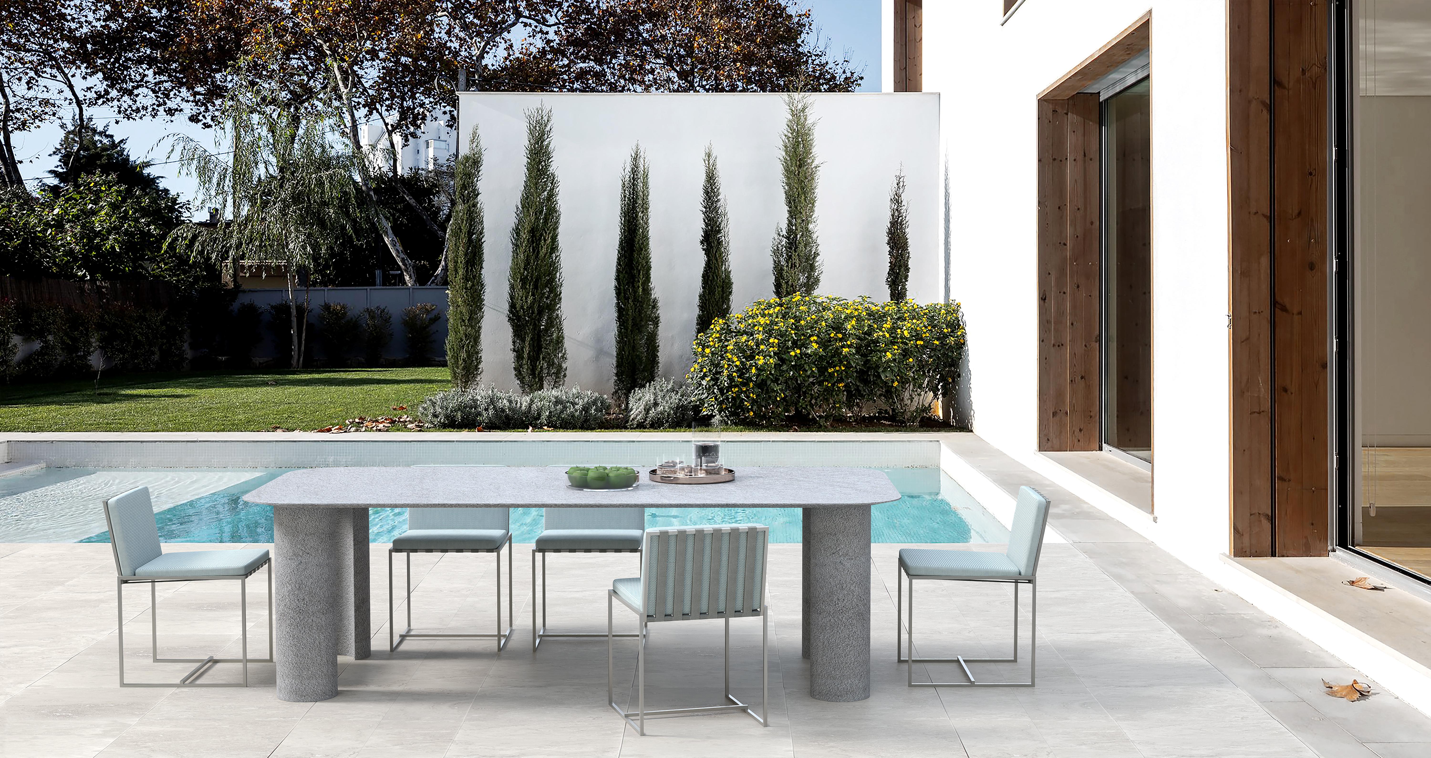 Mesa de comedor Fase lunar by spHaus
Diseñado por Filippo Dell'Orto
Dimensiones: P 114 x An 240 x Al 74 cm.
Materiales: Poliuretano duro, polvo de hormigón.

Fase Lunar, es una sofisticada mesa de comedor monolítica maciza y escultural, con una