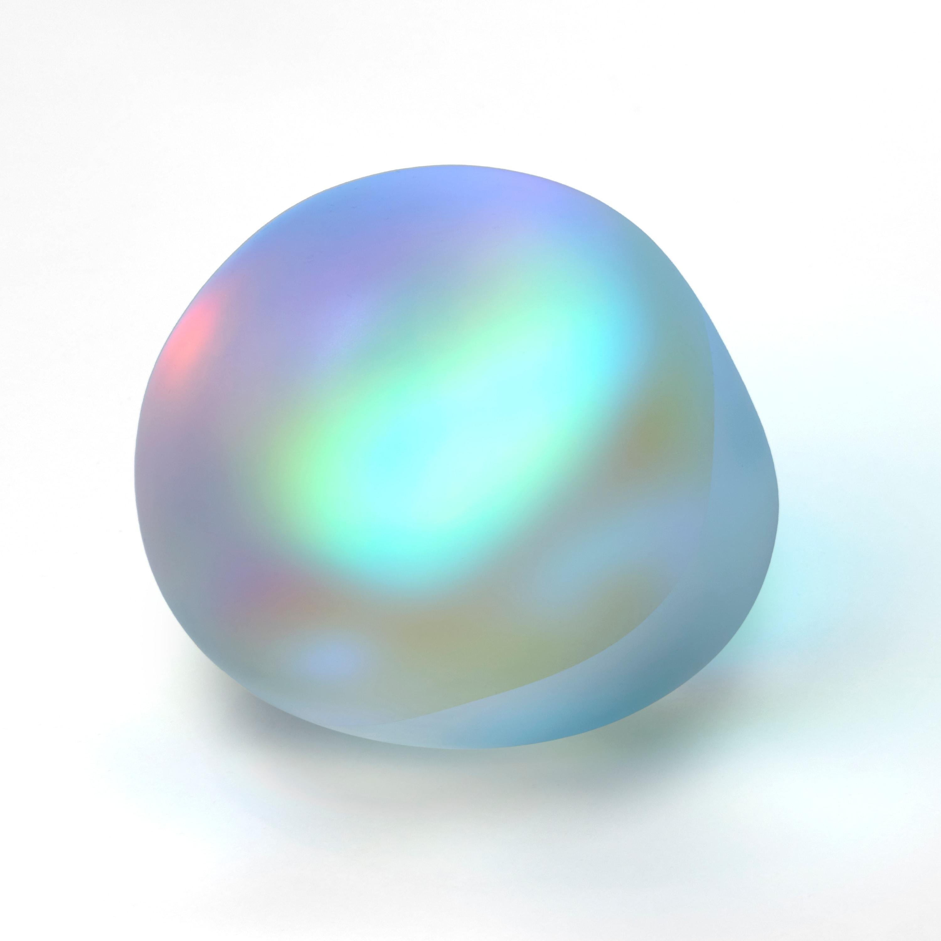 Organico moderno Moon-rock 019, una scultura in vetro trasparente e pellicola dicroica di Jon Lewis in vendita