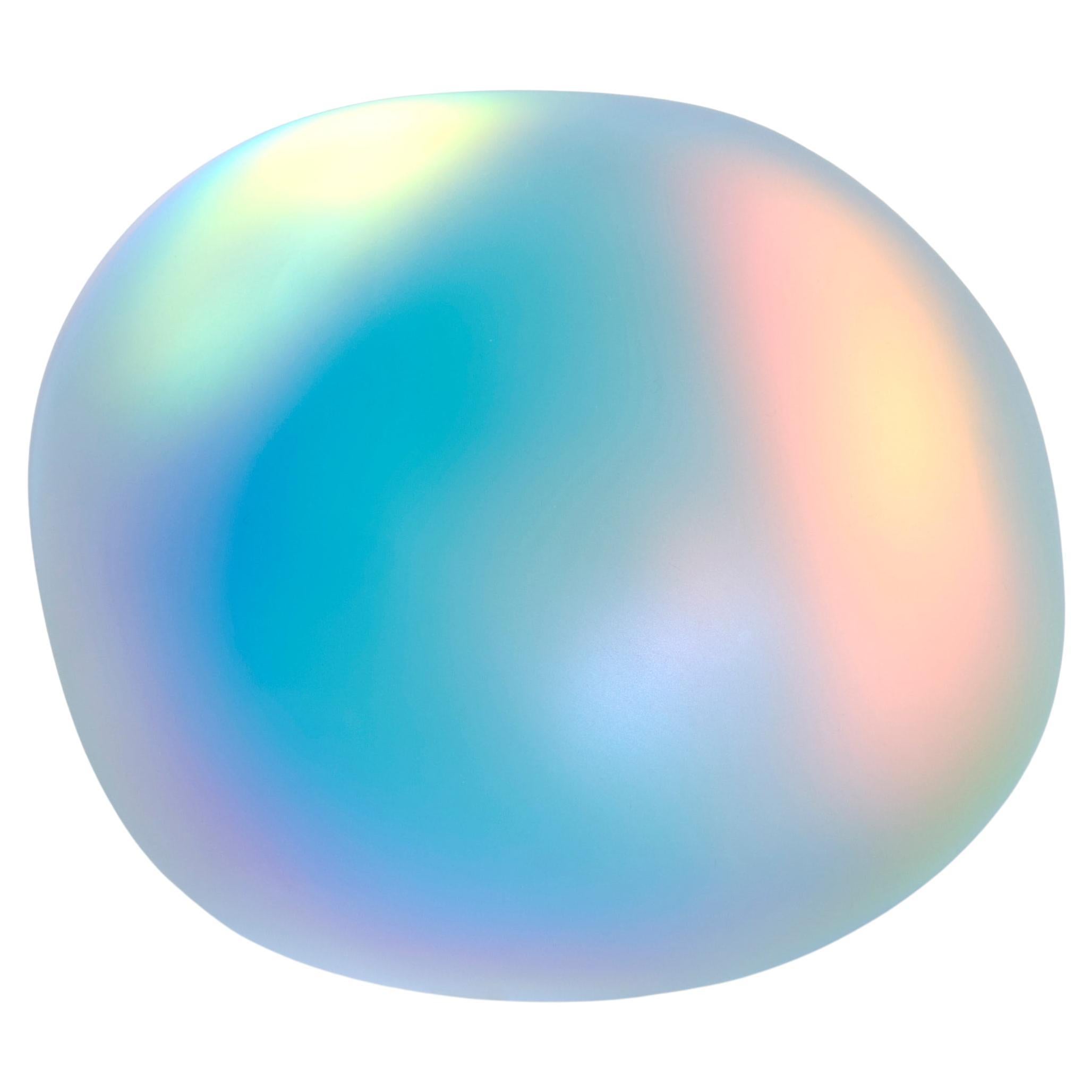 Moon-rock 020, una scultura in vetro trasparente e pellicola dicroica di Jon Lewis