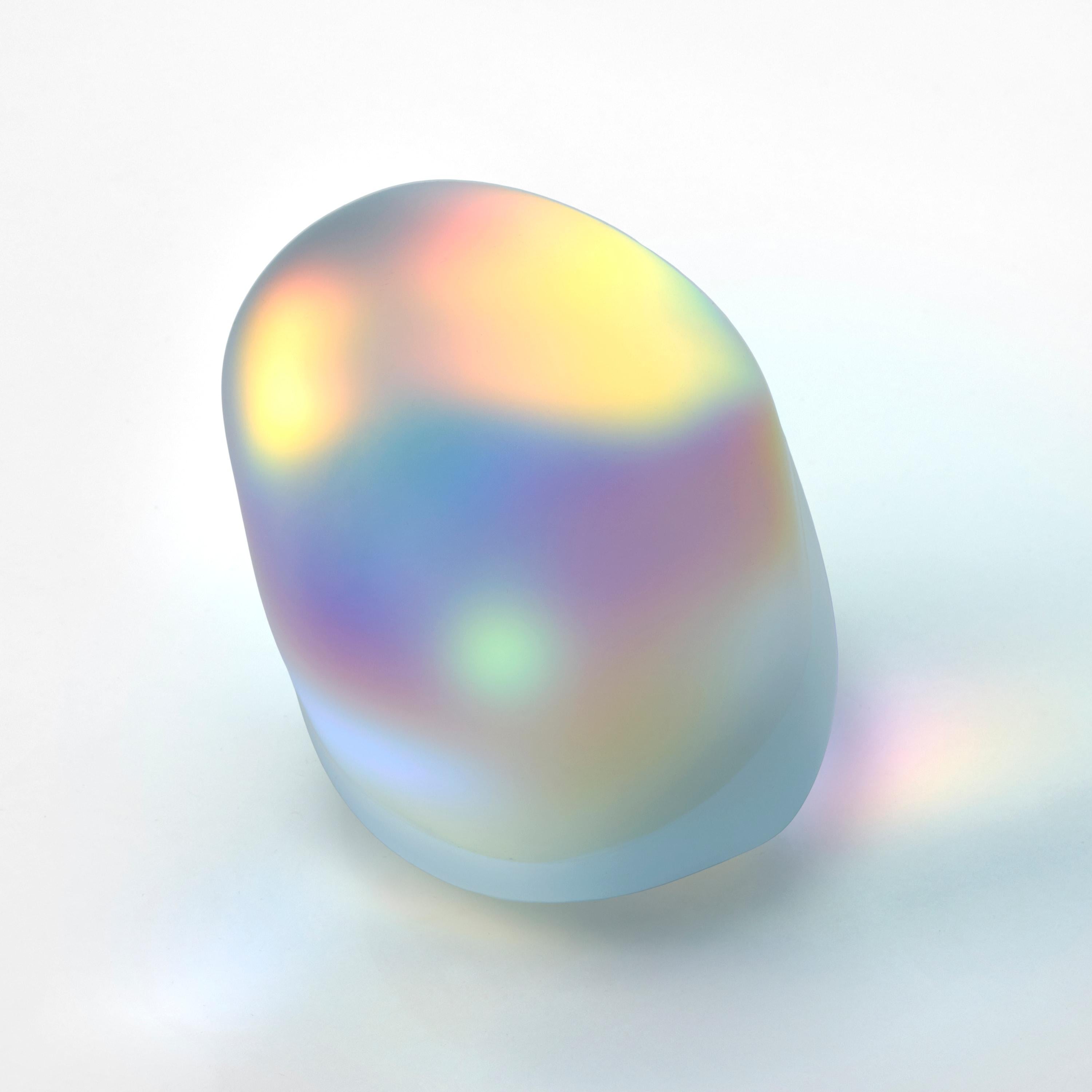 Organico moderno Moon-rock 021, scultura in vetro trasparente con pellicola dicroica di Jon Lewis in vendita