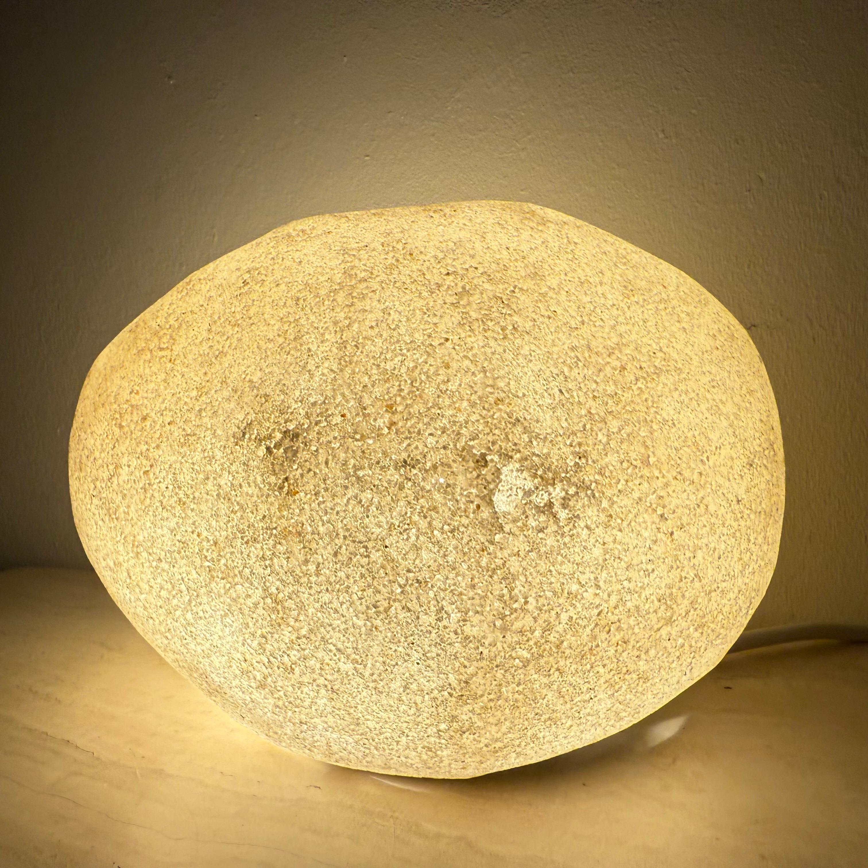 Moon rock dora lamp by André Cazenave for Singleton, 1960’s en venta 3
