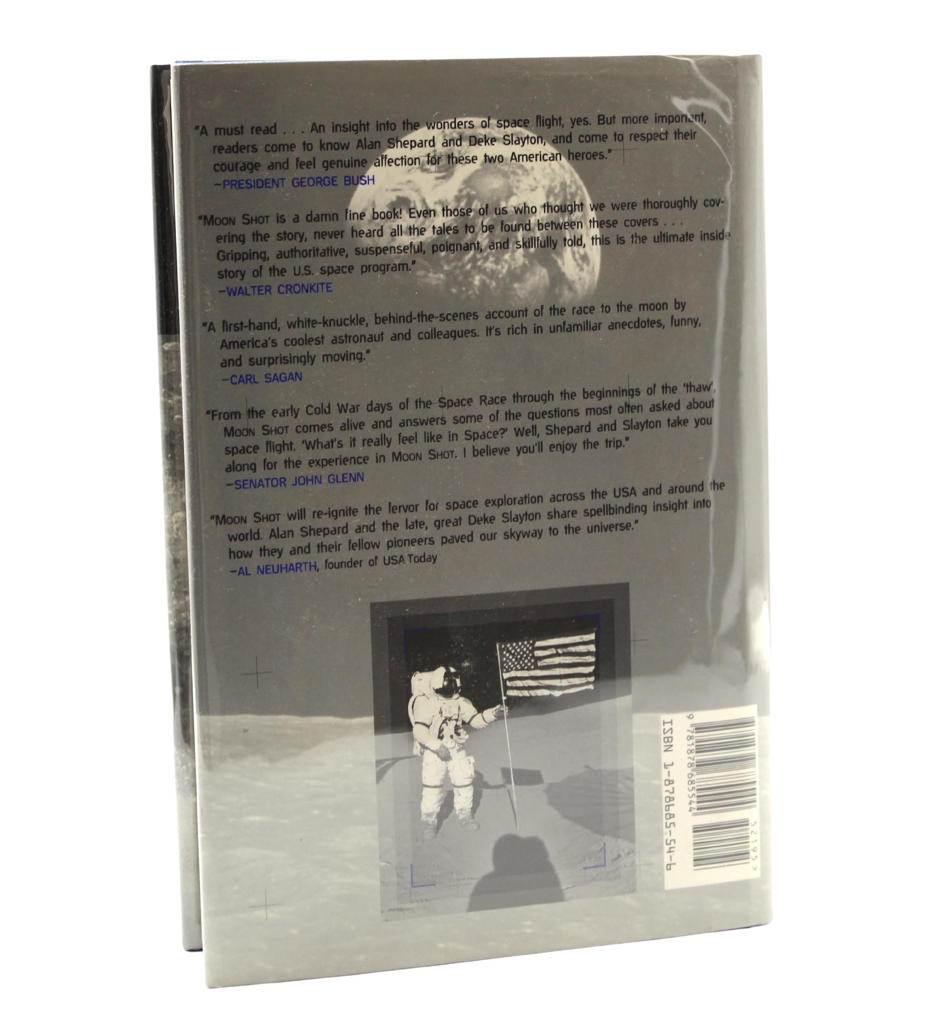 Le tour de lune d'Alan Shepard et Deke Slayton, signé par Shepard, première édition, 1994 2