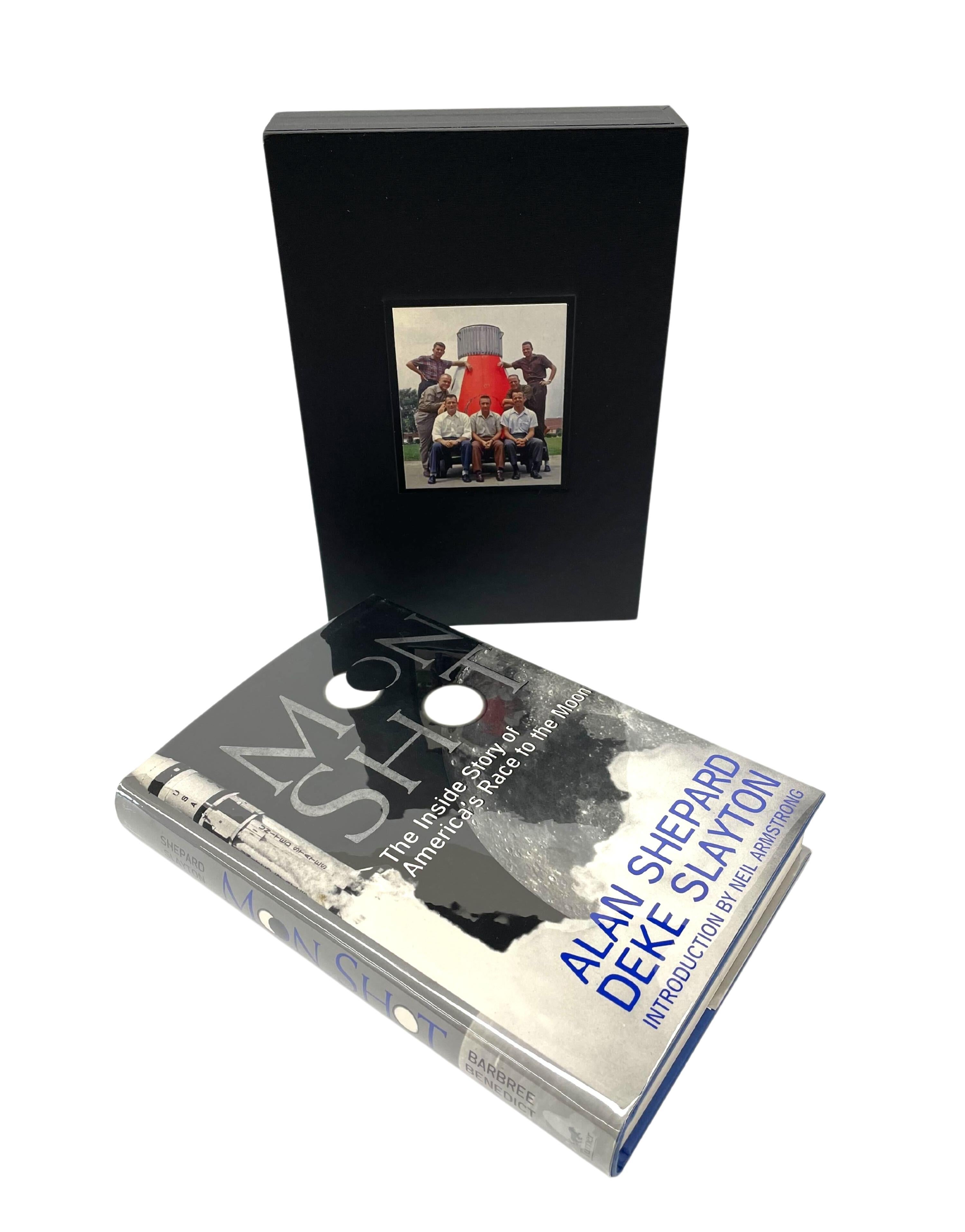 Le tour de lune d'Alan Shepard et Deke Slayton, signé par Shepard, première édition, 1994 3