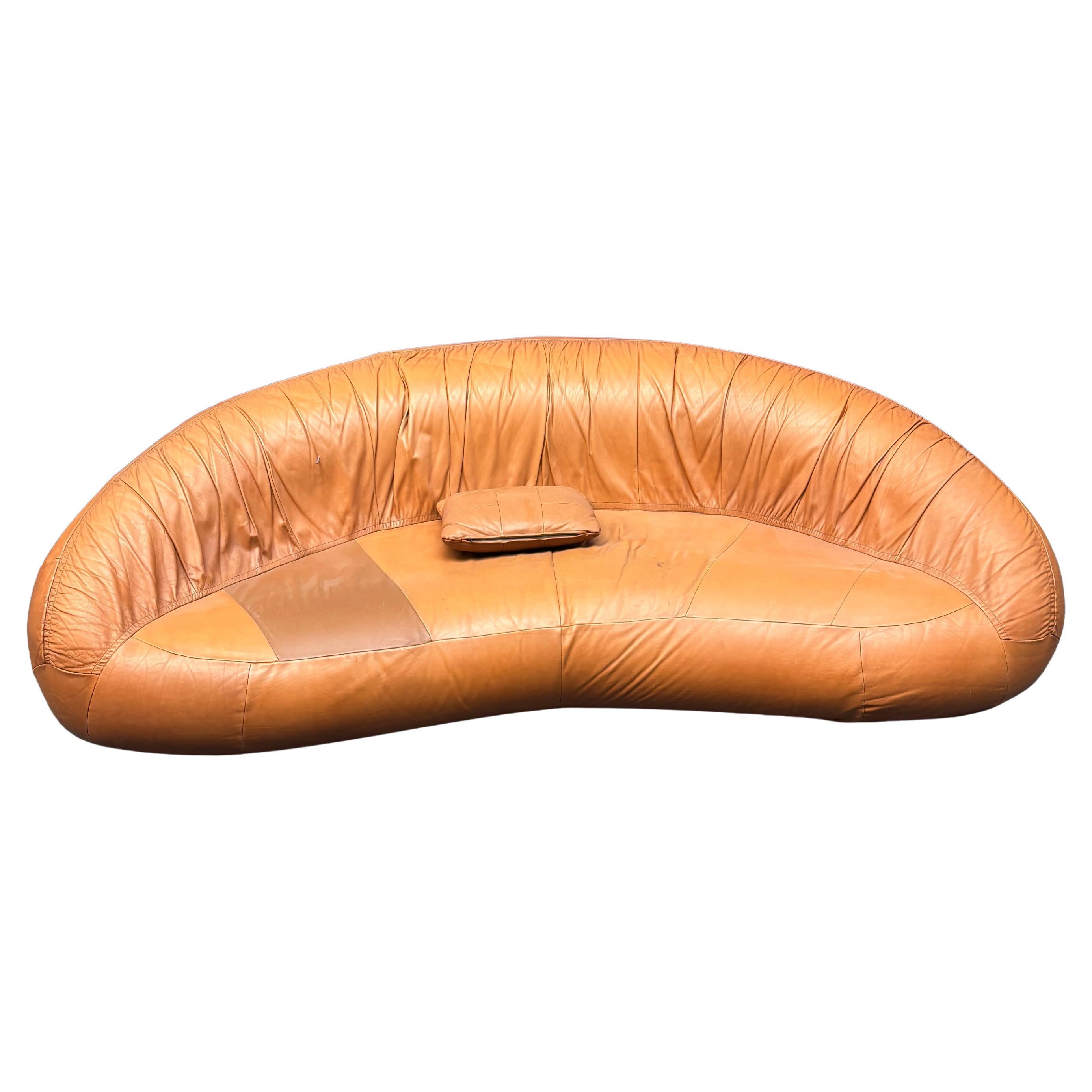 Divano a luna attribuito a Raphael Raffel in vendita