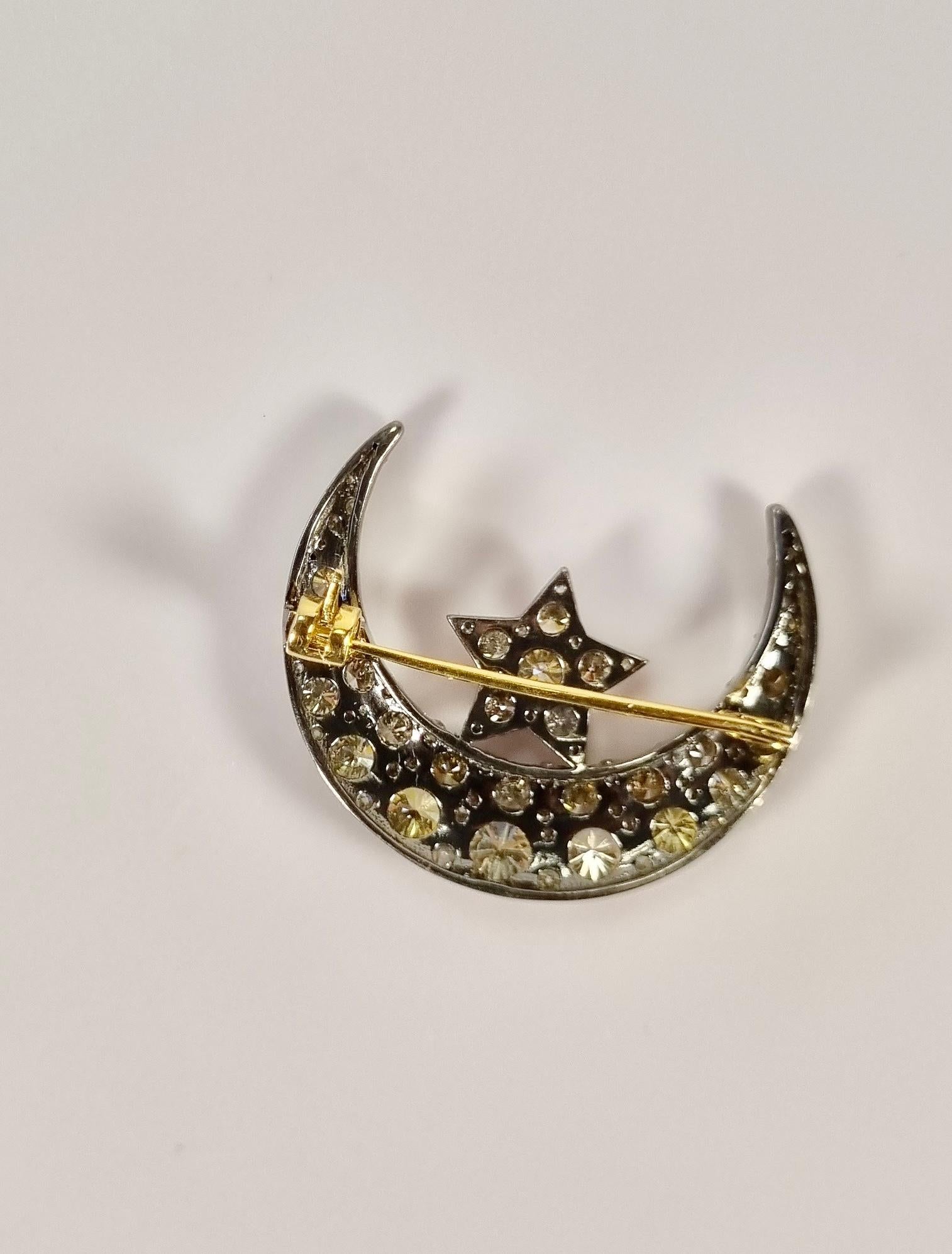 Moon & Star Gold and Silver Diamond Brooche In New Condition For Sale In Bilbao, ES