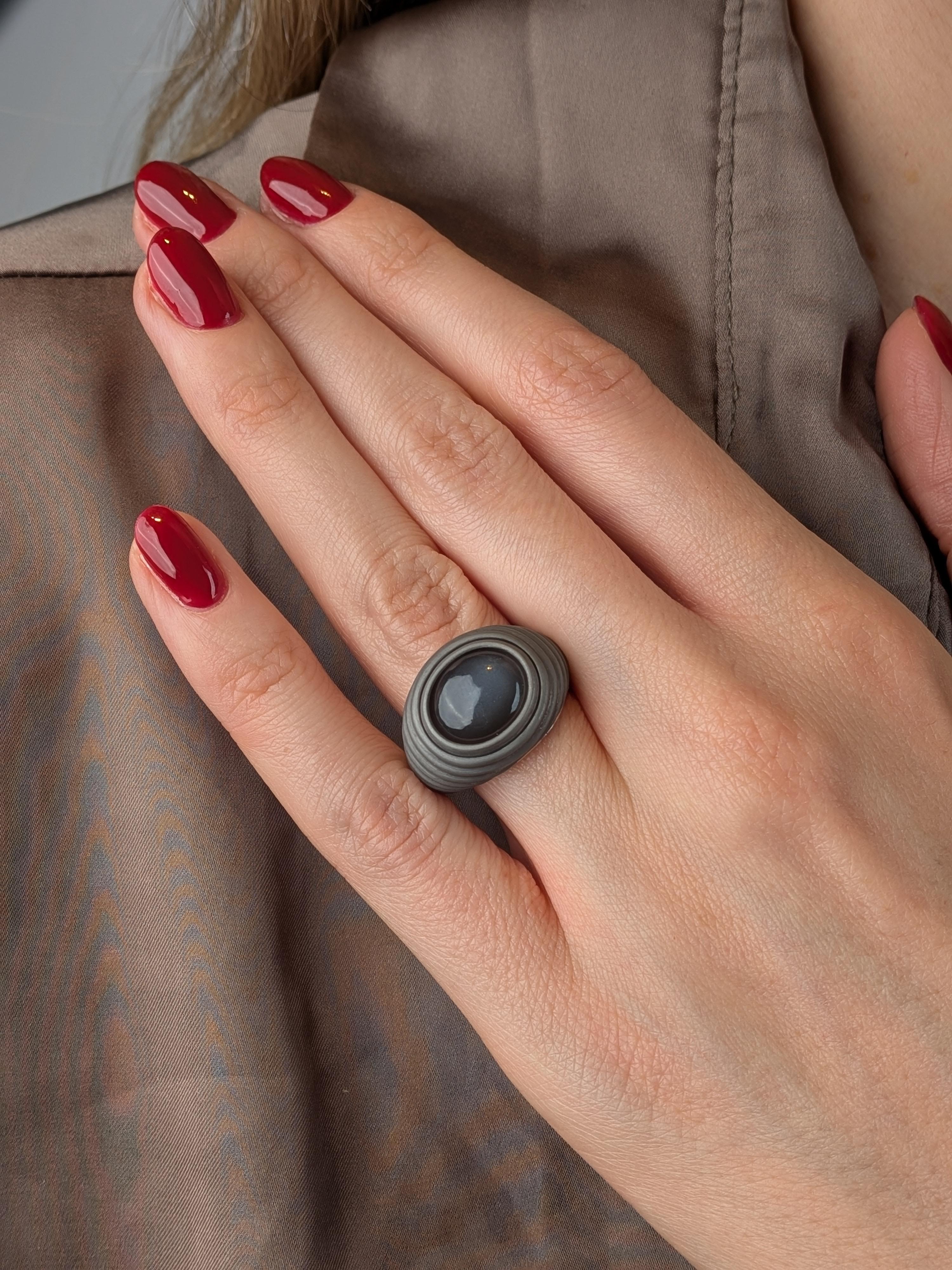 Cabochon Moon stone Ring in Grey Titanium and 18 k 750 White Gold MXHM For Sale