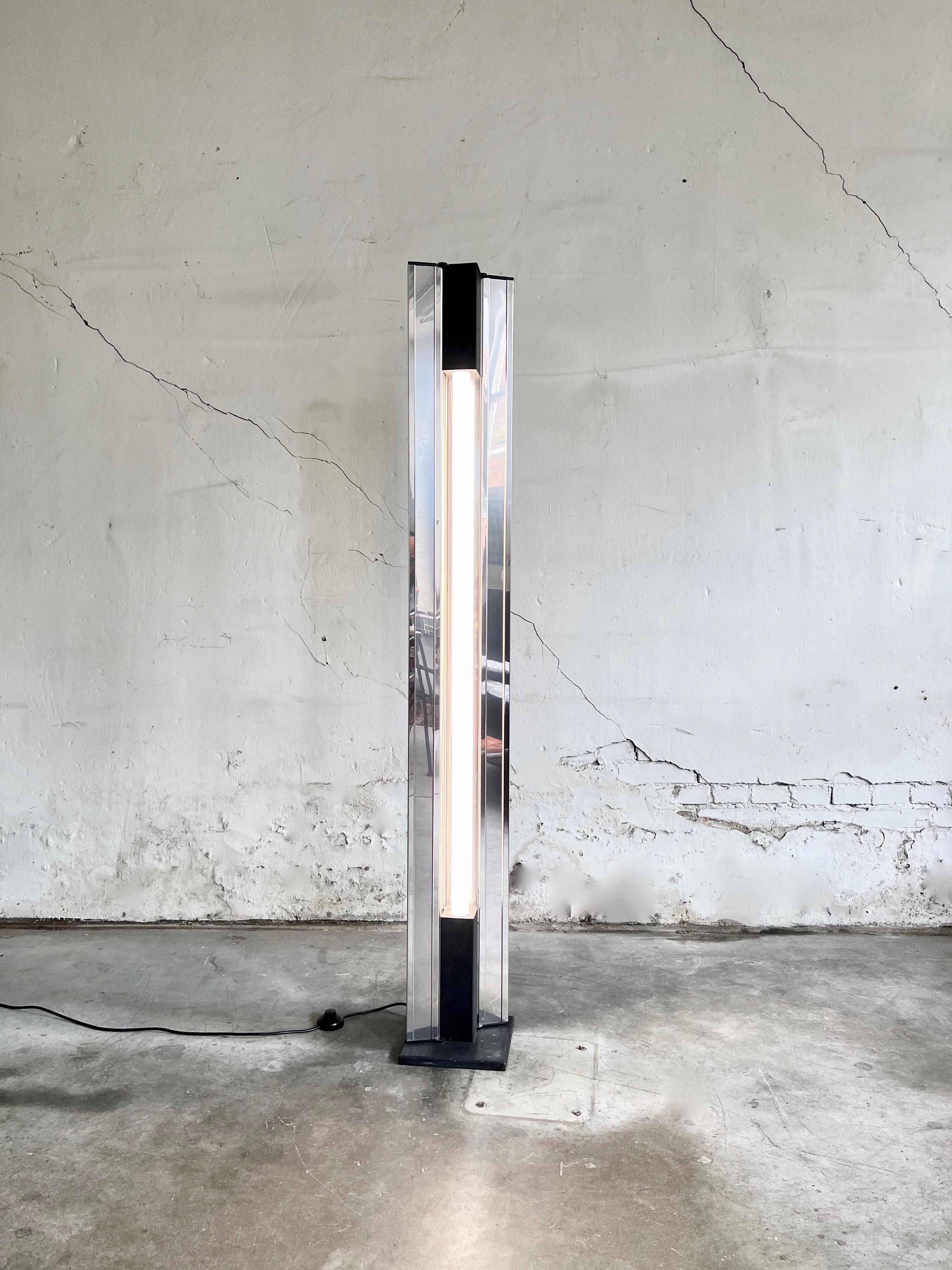 « Moonlight » d'Ettore Sottsass pour Arredoluce, Italie 1971 Bon état à Amstelveen, NL