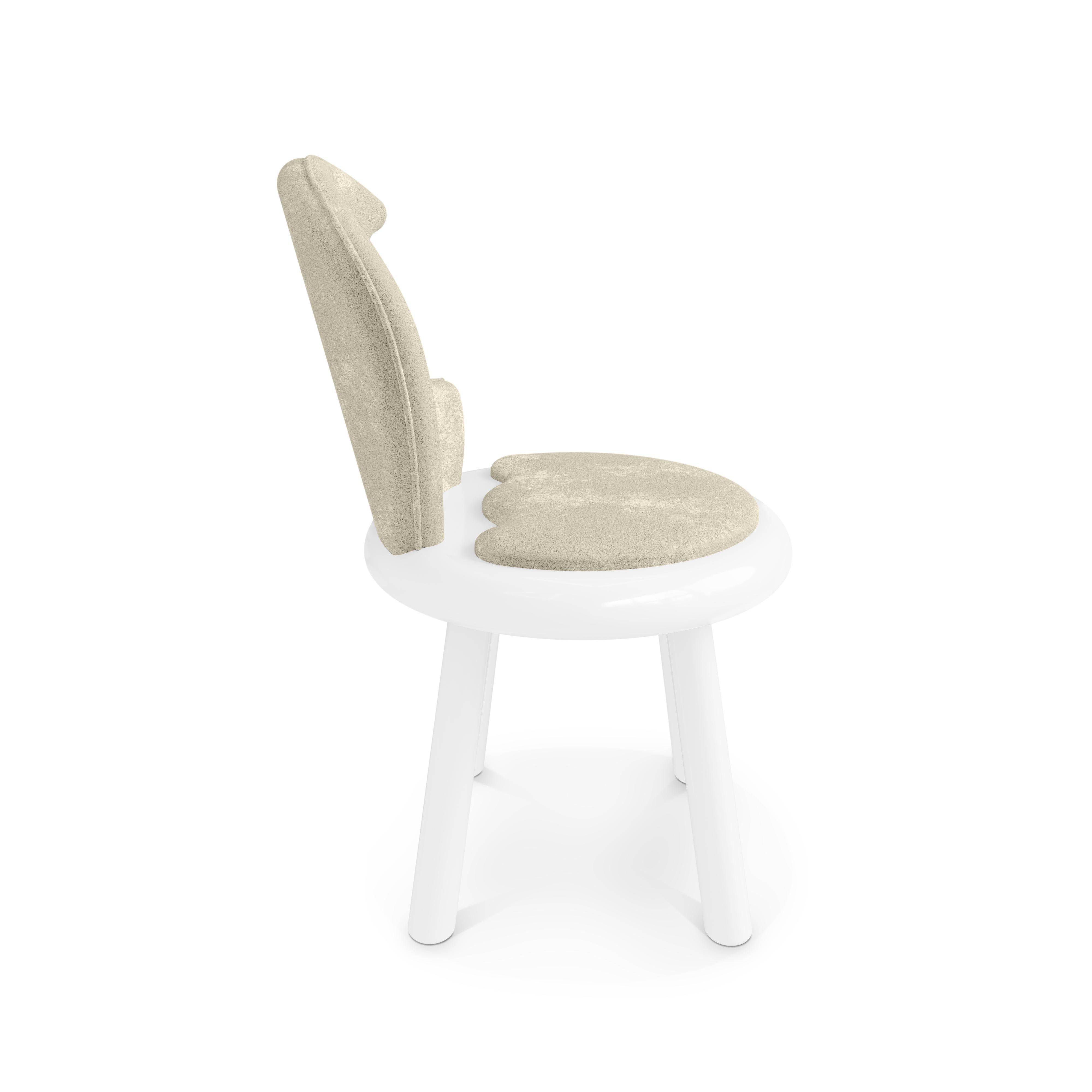 Moonlight Chair von MAGILORE - Kindersessel aus cremefarbenem Samt, inspiriert vom Mond (Moderne) im Angebot