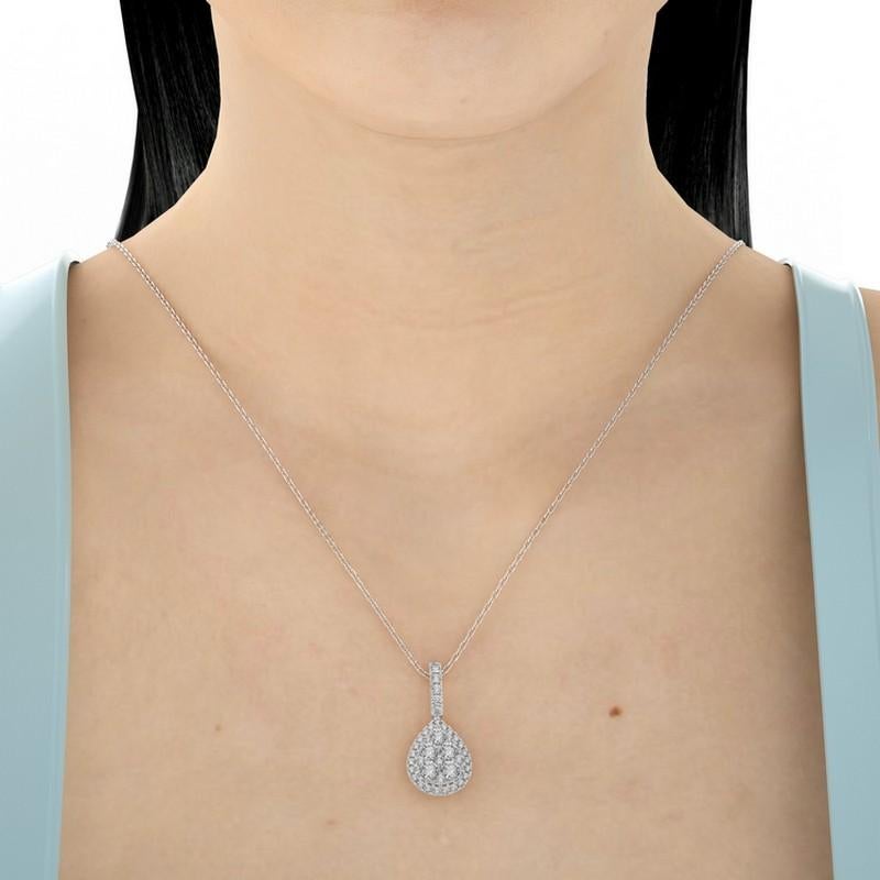 Ciondolo a grappolo con pera della Collection'S: Diamanti da 0,74 carati in oro bianco 14K In condizioni Nuovo in vendita a Paramus, NJ