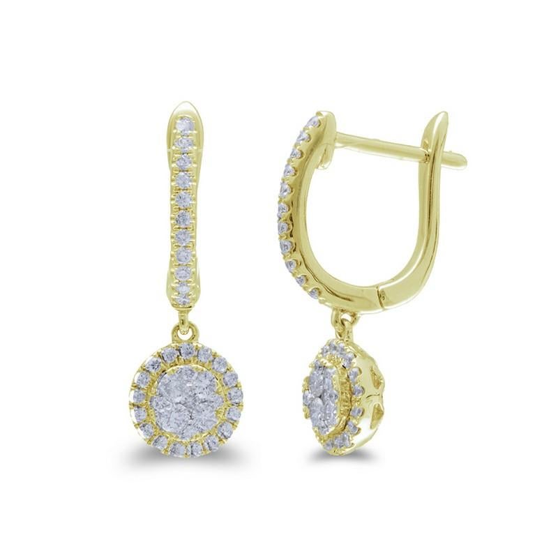 Poids total en carats des diamants : Ces boucles d'oreilles enchanteresses présentent un poids total de 0,52 carat, mettant en valeur une grappe de 74 diamants ronds disposés dans un design captivant de grappe ronde.

Diamants : Les boucles