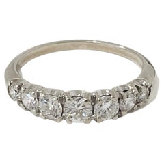 Anillo de Diamantes Luz de Luna en Oro Blanco de 14k
