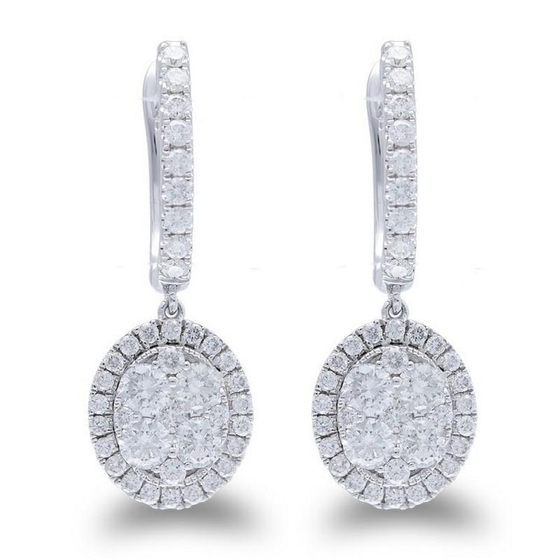 Peso totale dei carati: Questi squisiti orecchini Moonlight Collection hanno un peso totale di 1,5 carati e mettono in risalto la brillantezza di 80 diamanti di eccellente qualità disposti meticolosamente in un design accattivante.

Diamanti: Gli