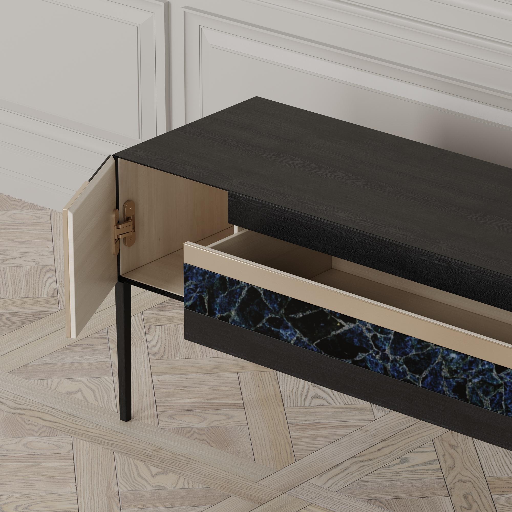 Contemporary Moonrise Credenza of Gemstone, Brass and Oak, Made in Italy For Sale