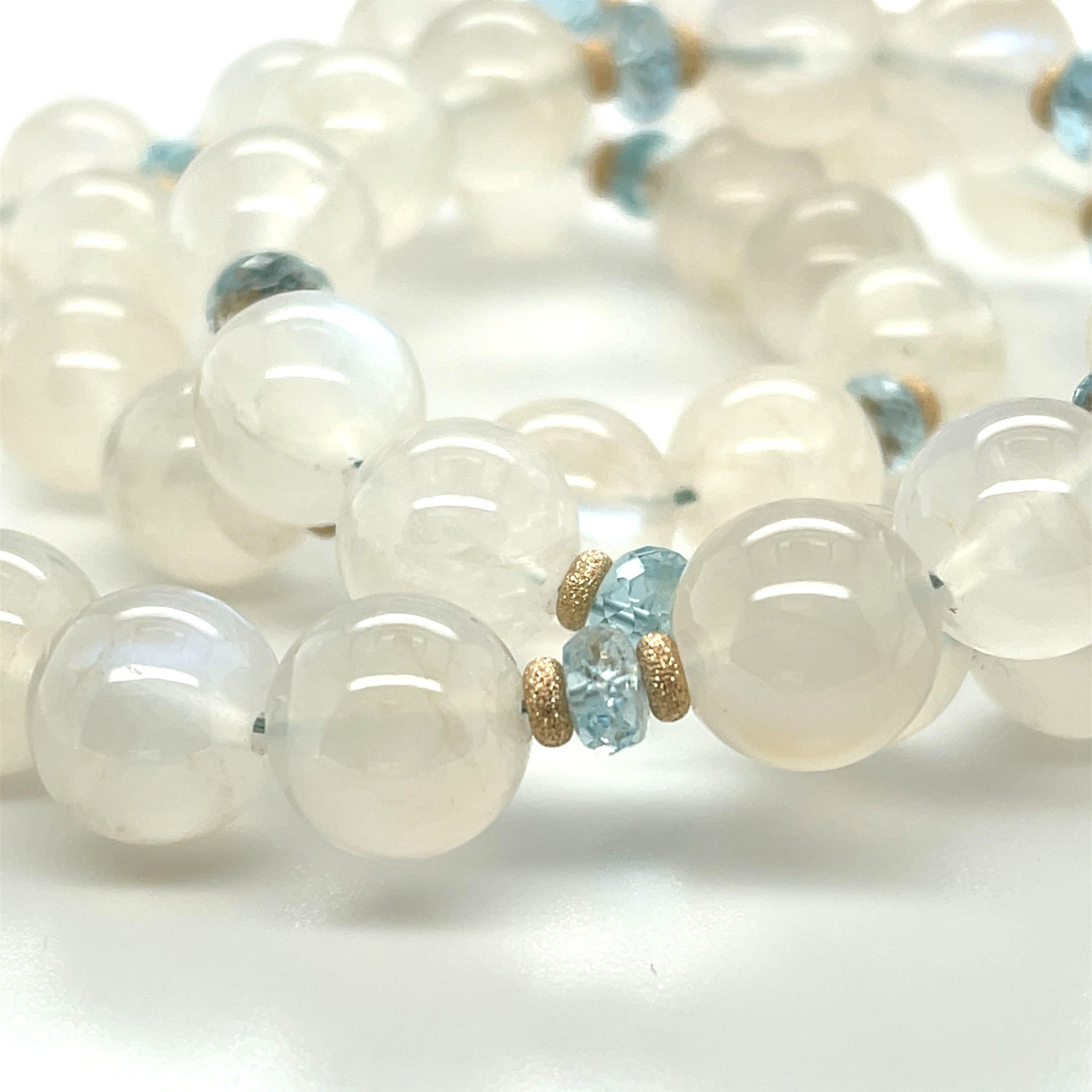 Moonstone and Aquamarine Beaded Necklace with Yellow Gold Accents In New Condition In Los Angeles, CA