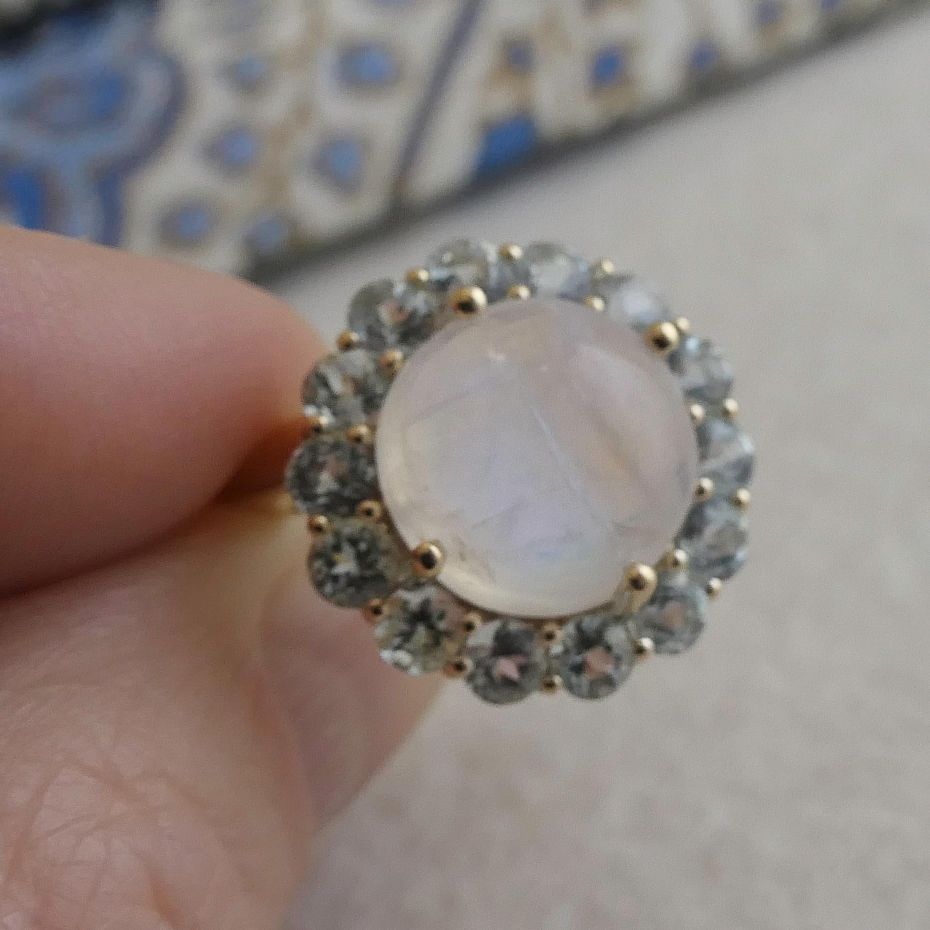 Pierre de lune et topaze bleue or jaune 14 carats  Bague taille 7 en vente 5