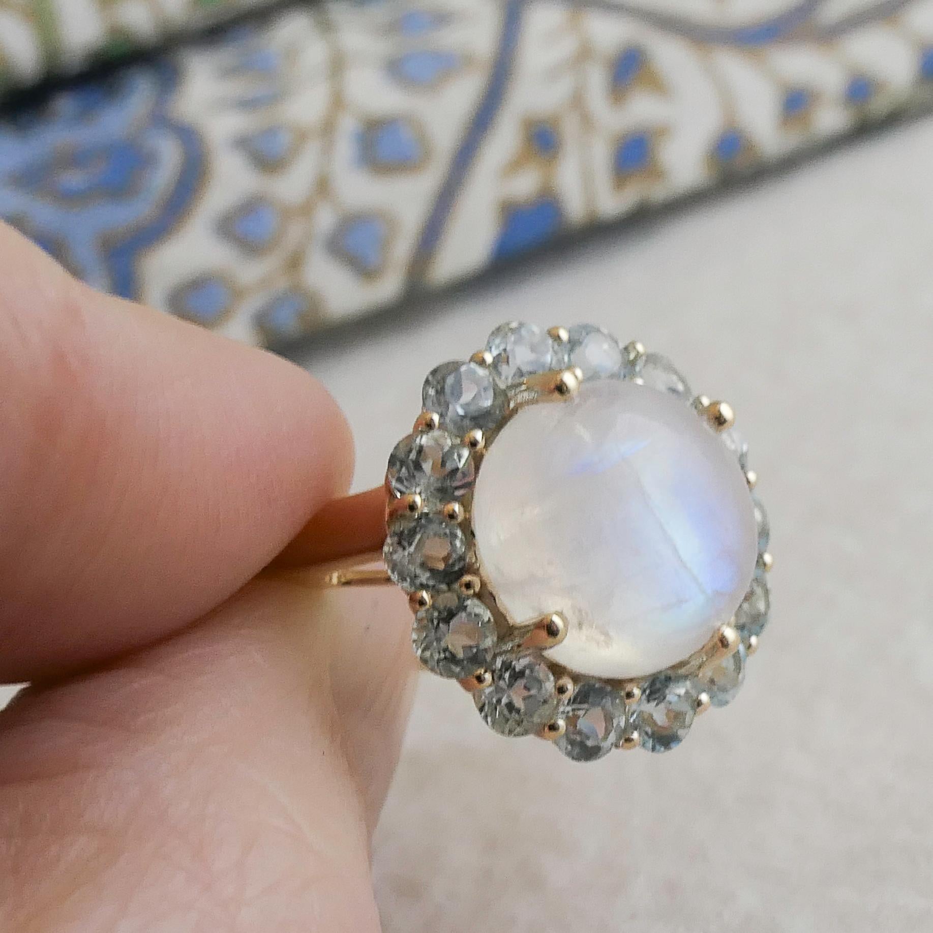 Pierre de lune et topaze bleue or jaune 14 carats  Bague taille 7 en vente 6